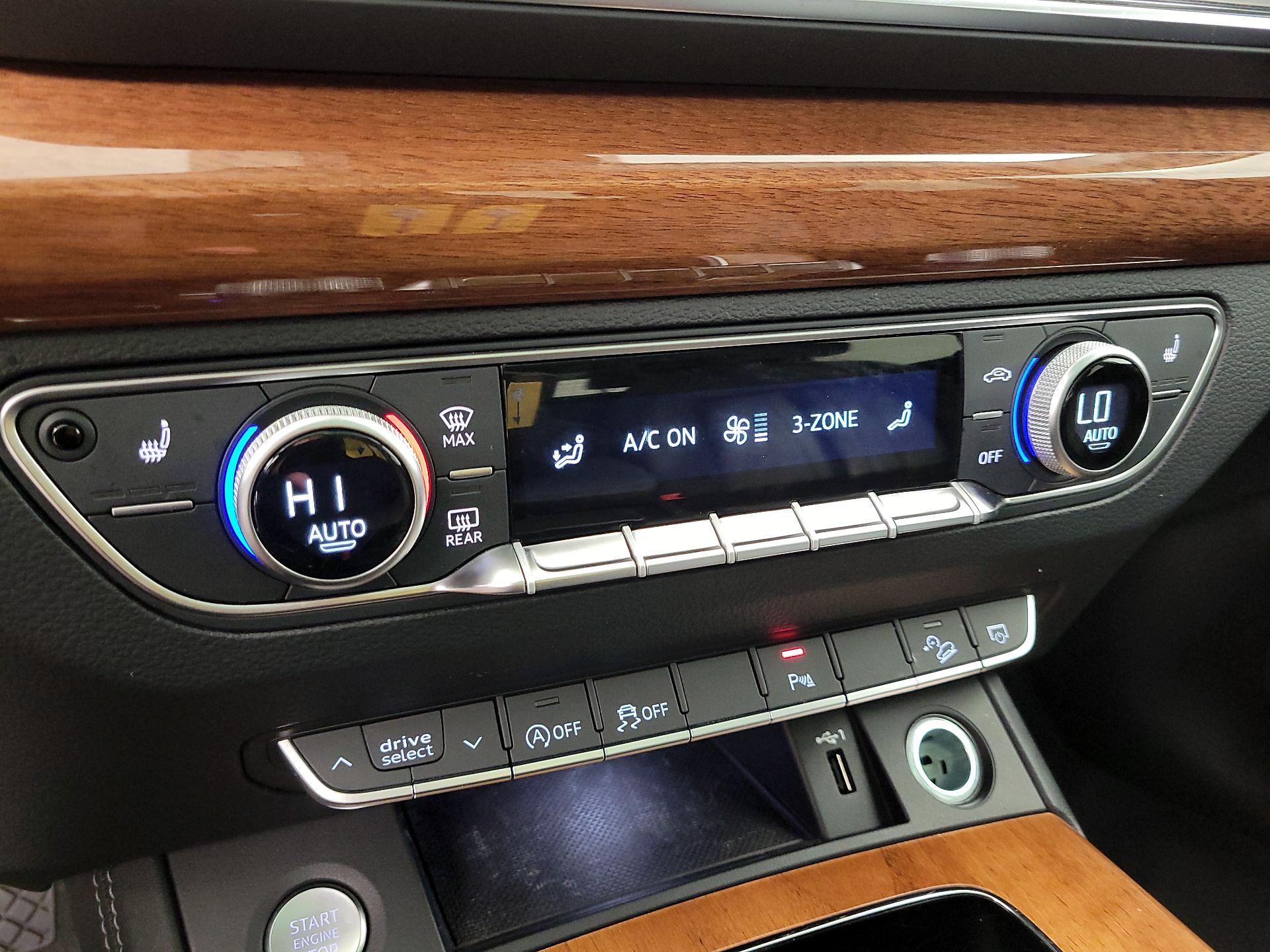 Thumbnail: 2023 Audi Q5 - 16