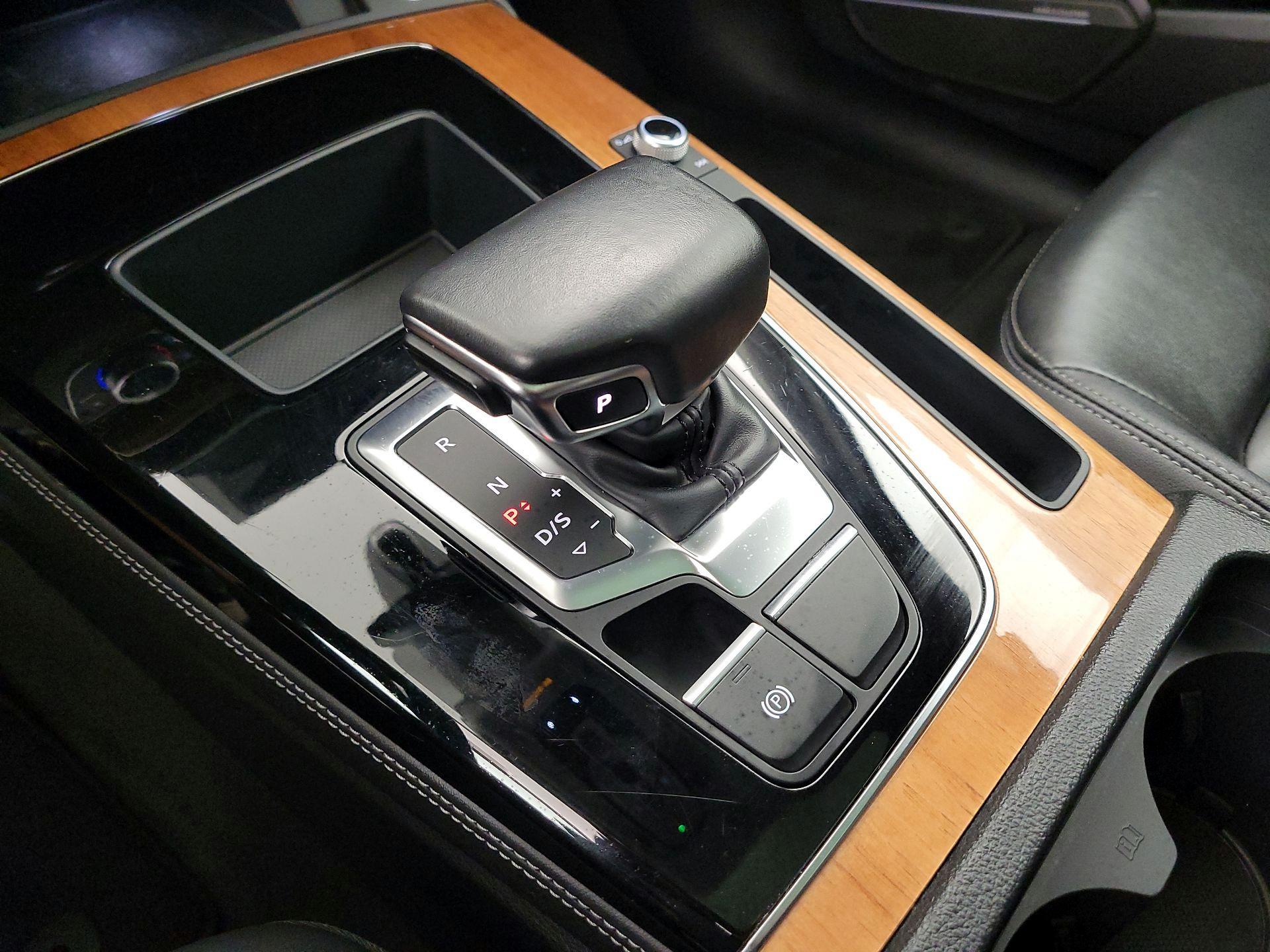 Thumbnail: 2023 Audi Q5 - 17