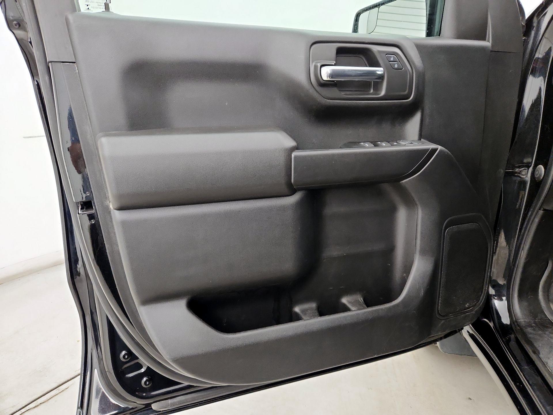 Thumbnail: 2023 Chevrolet Silverado 1500 - 12