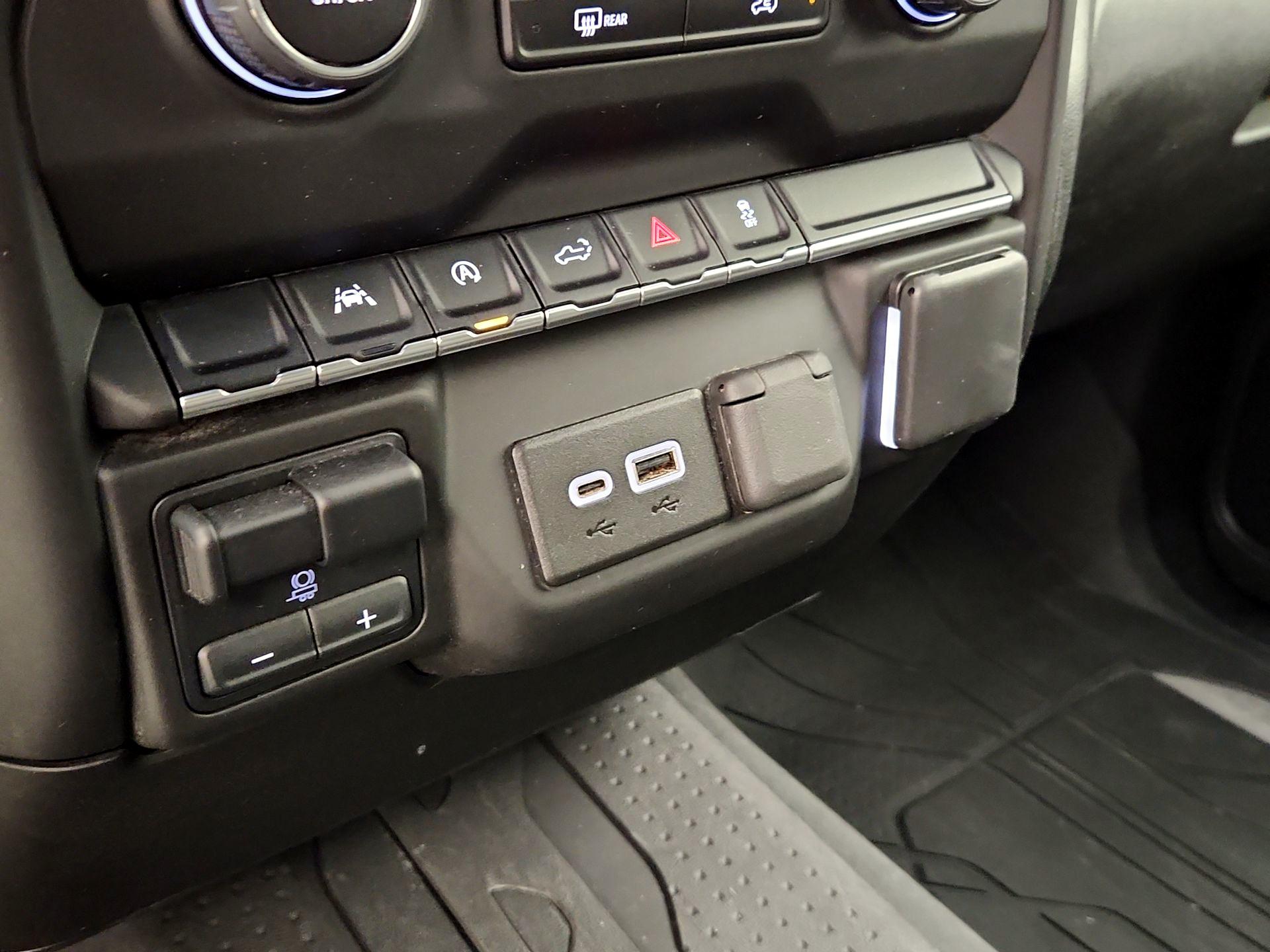 Thumbnail: 2023 Chevrolet Silverado 1500 - 18