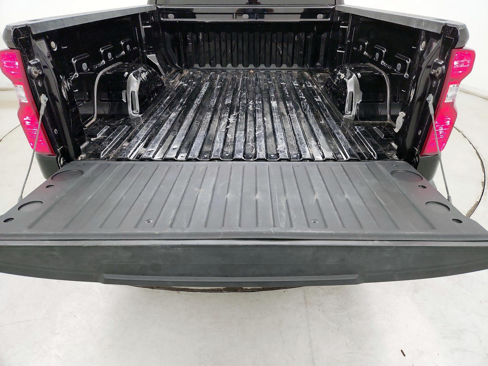 Thumbnail: 2023 Chevrolet Silverado 1500 - 20