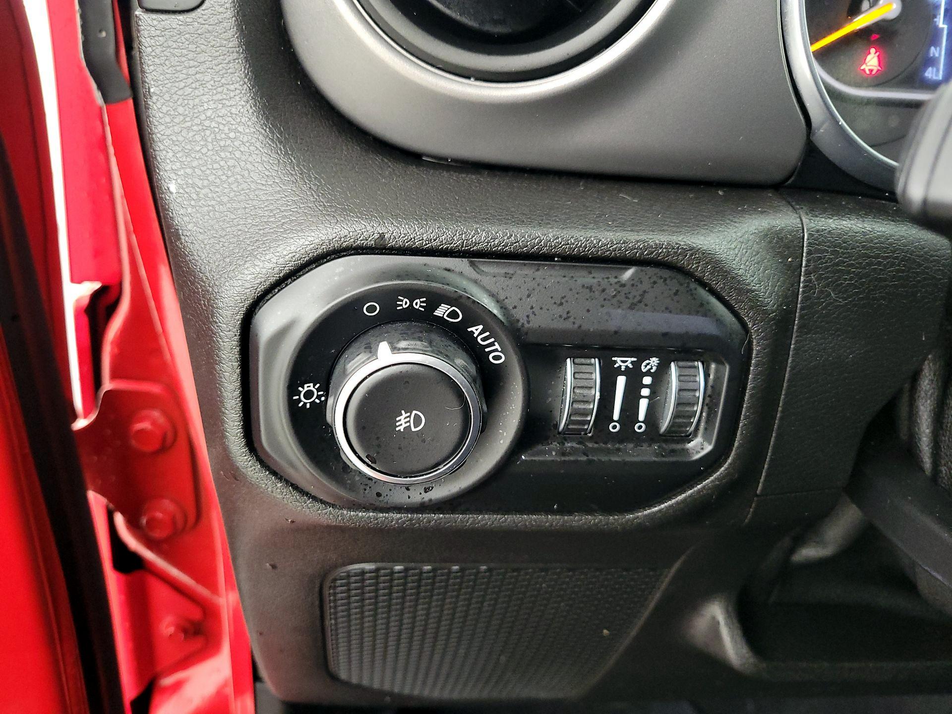 Thumbnail: 2021 Jeep Wrangler - 13