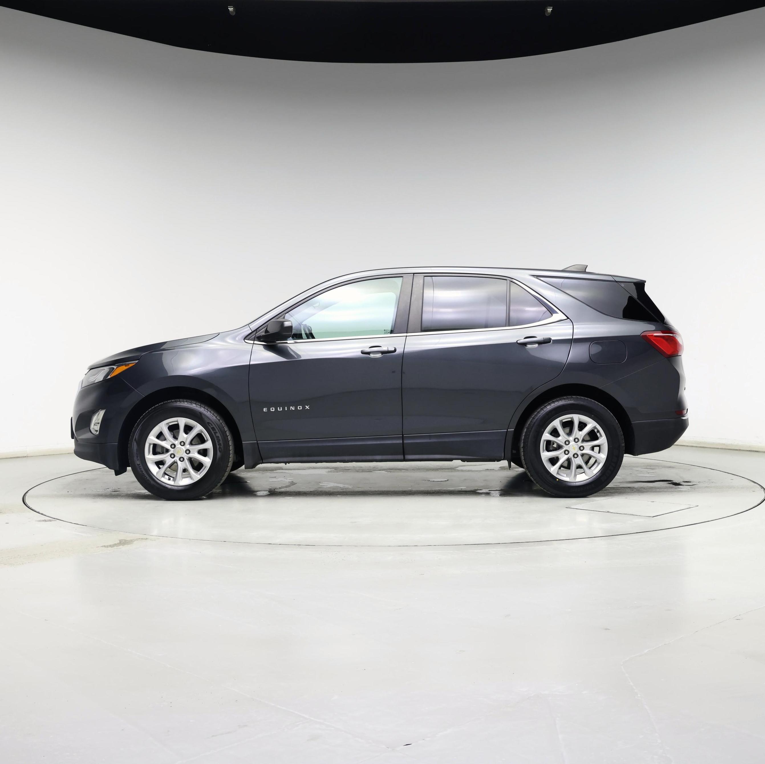 Thumbnail: 2021 Chevrolet Equinox - 3