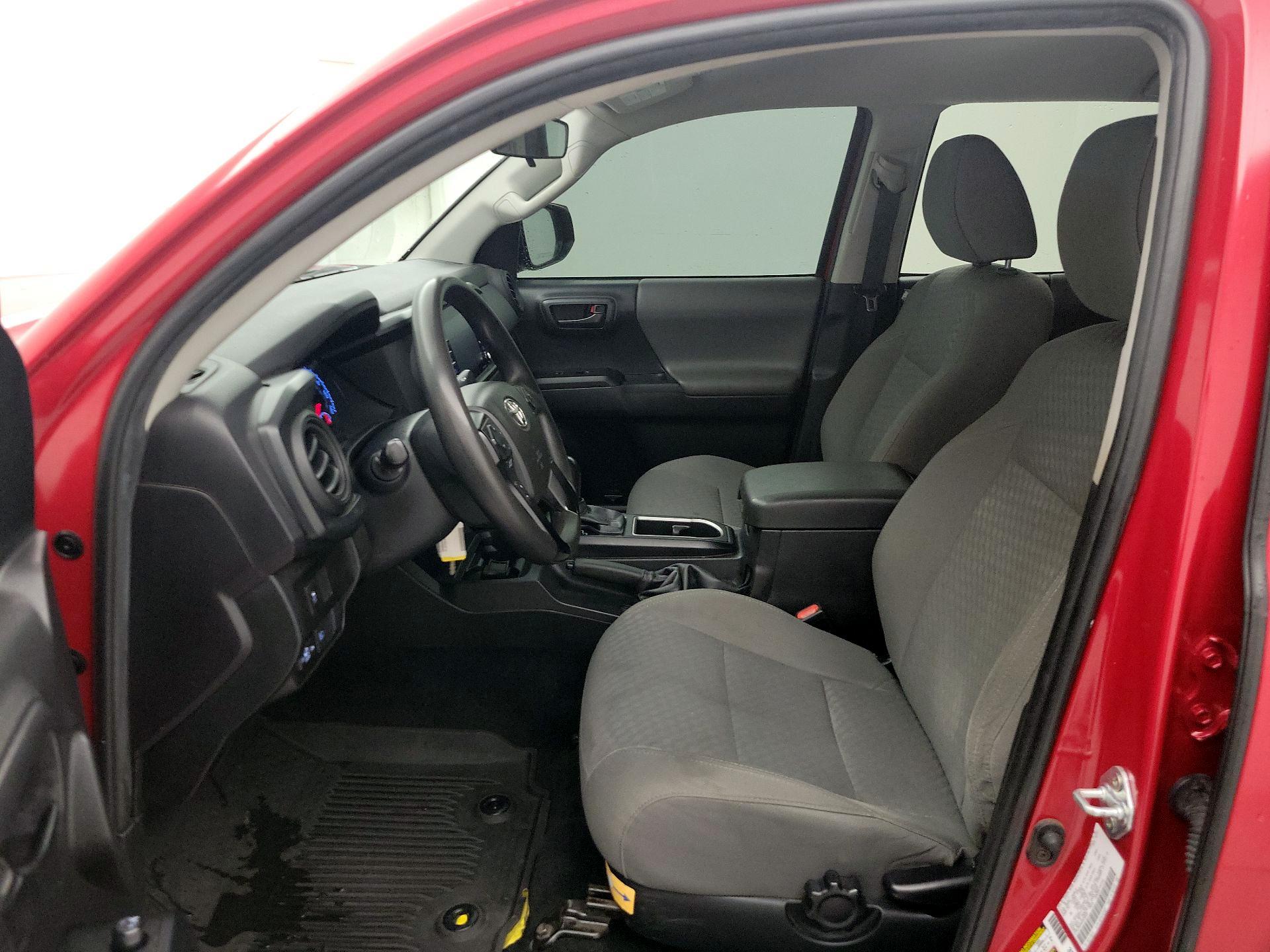 Thumbnail: 2022 Toyota Tacoma - 11