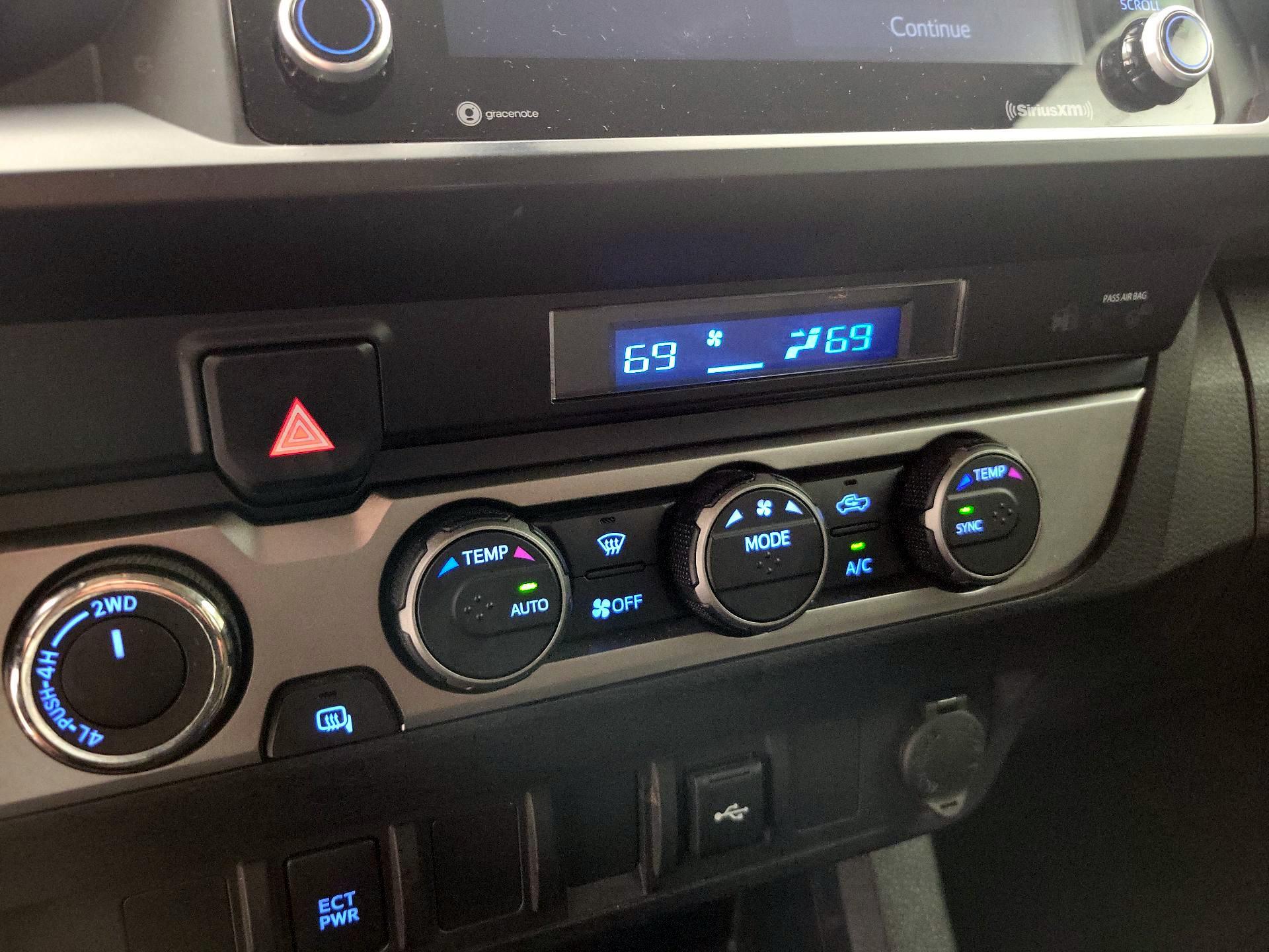 Thumbnail: 2022 Toyota Tacoma - 16