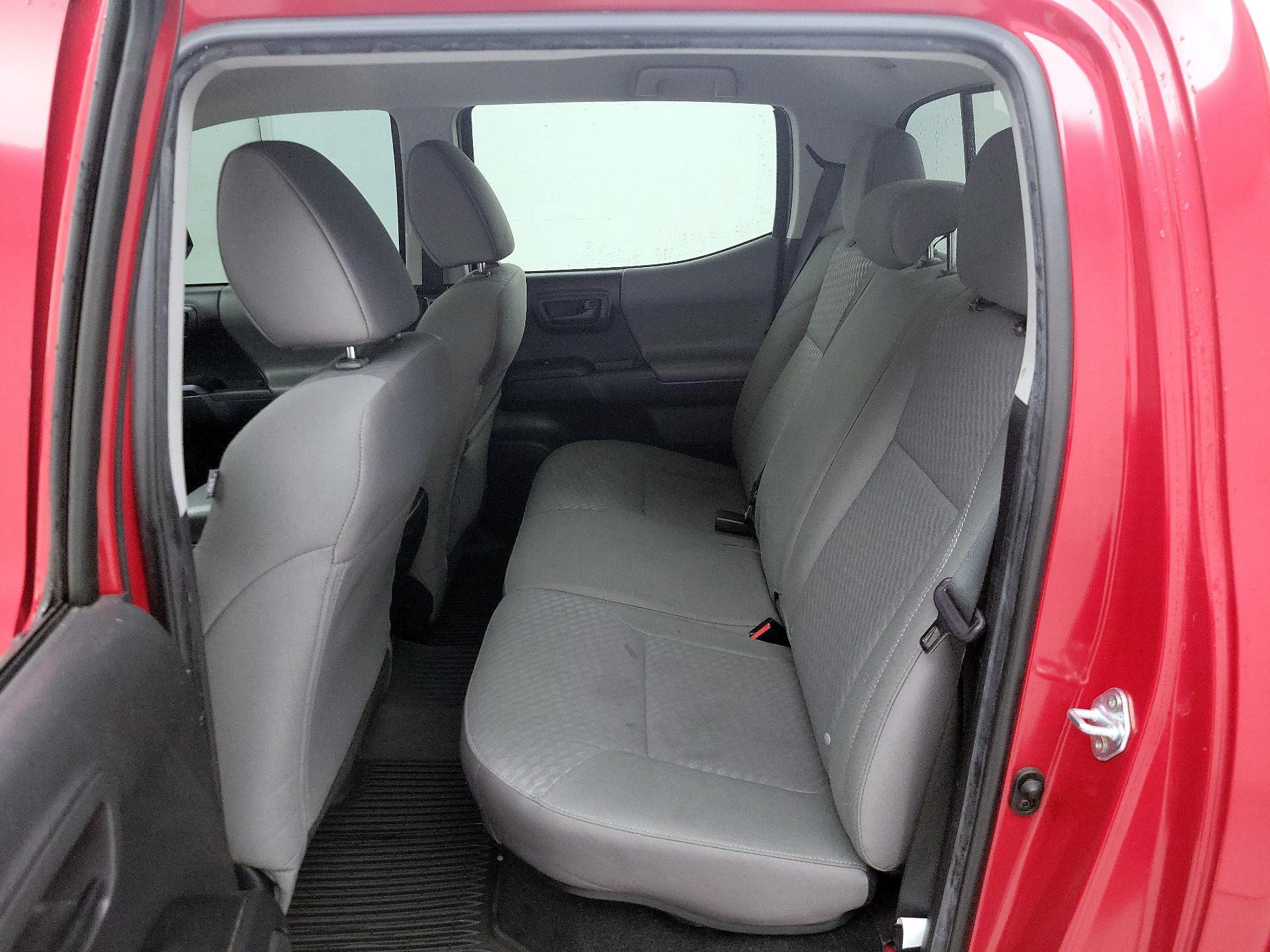 Thumbnail: 2022 Toyota Tacoma - 19