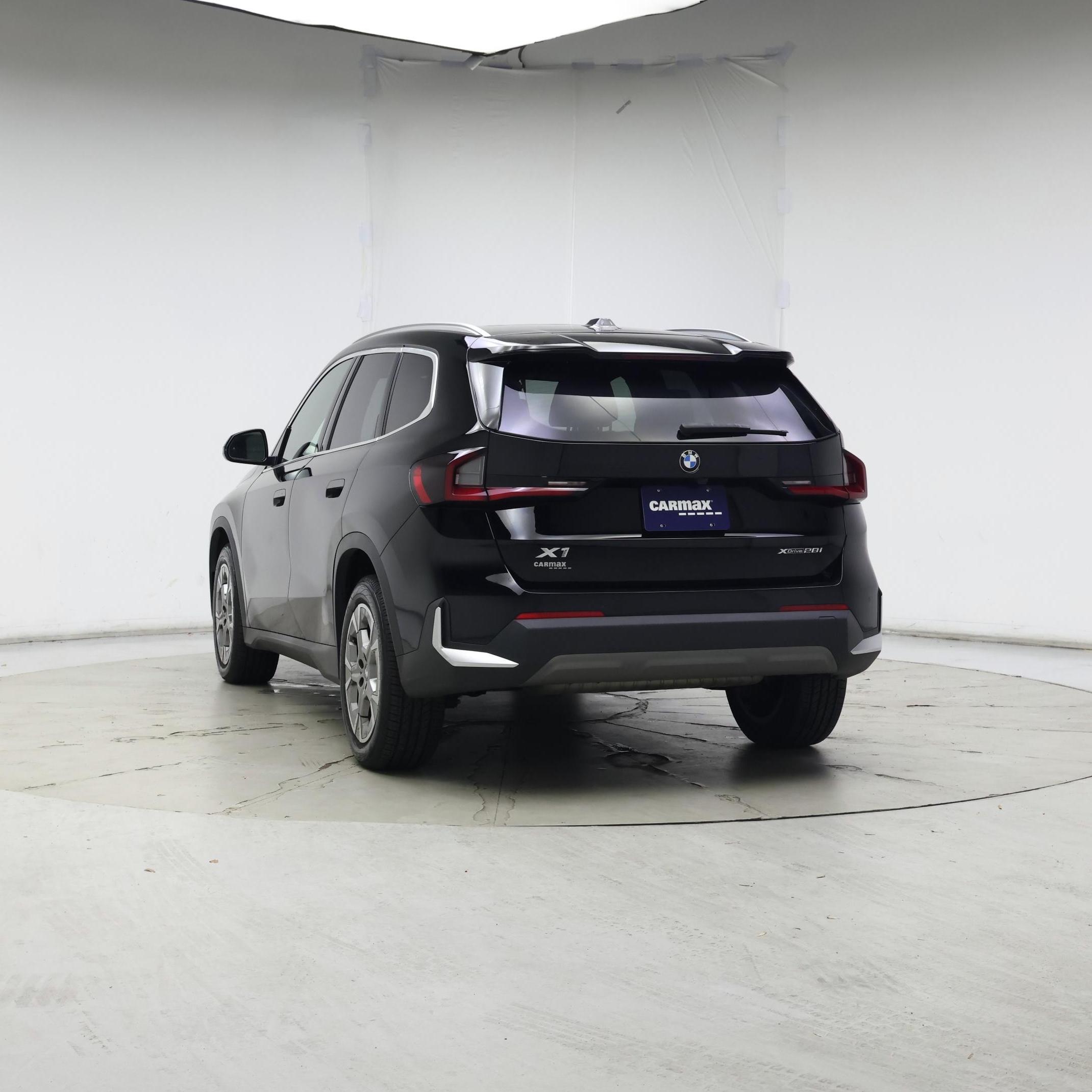 Thumbnail: 2023 BMW X1 - 6