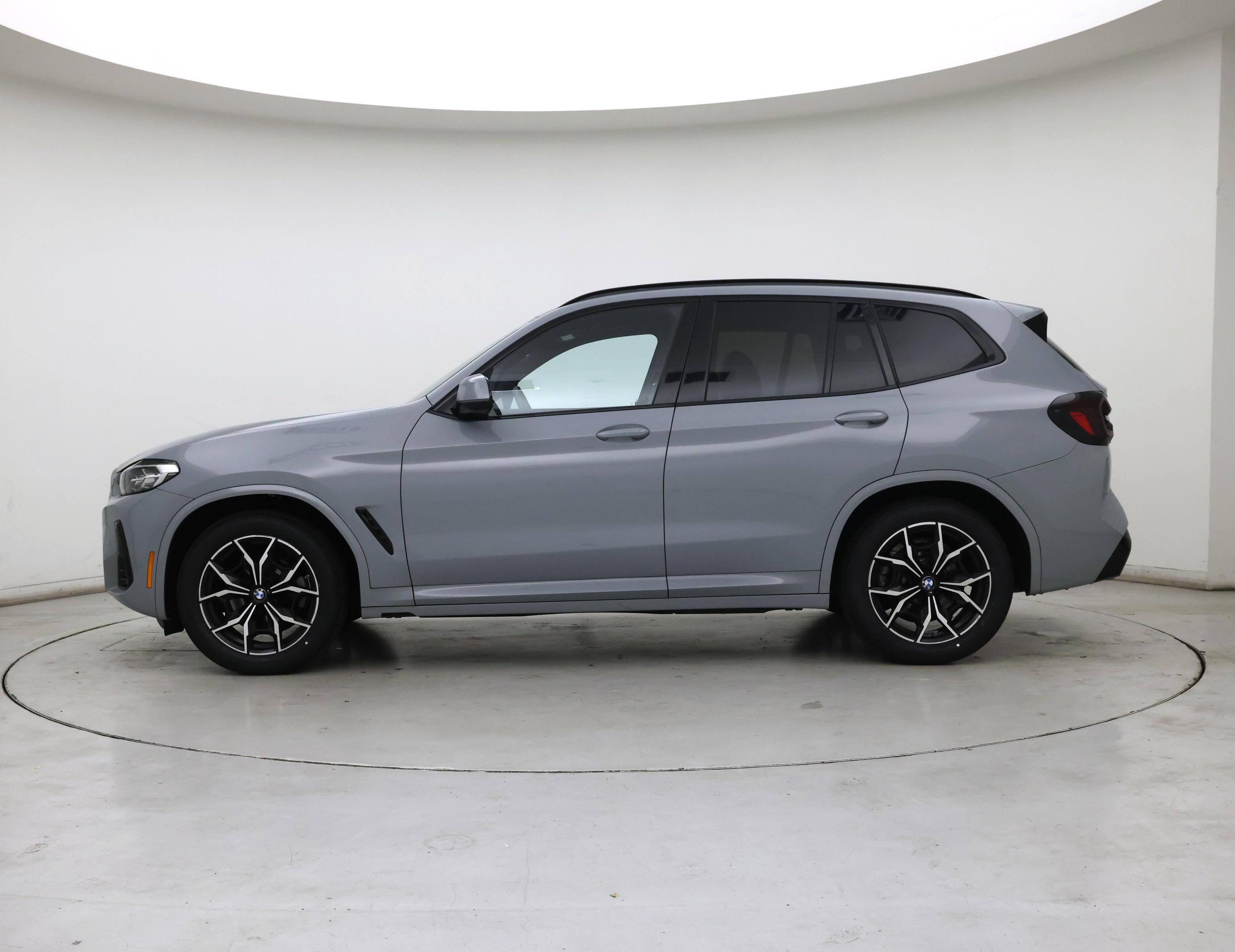 Thumbnail: 2022 BMW X3 - 3
