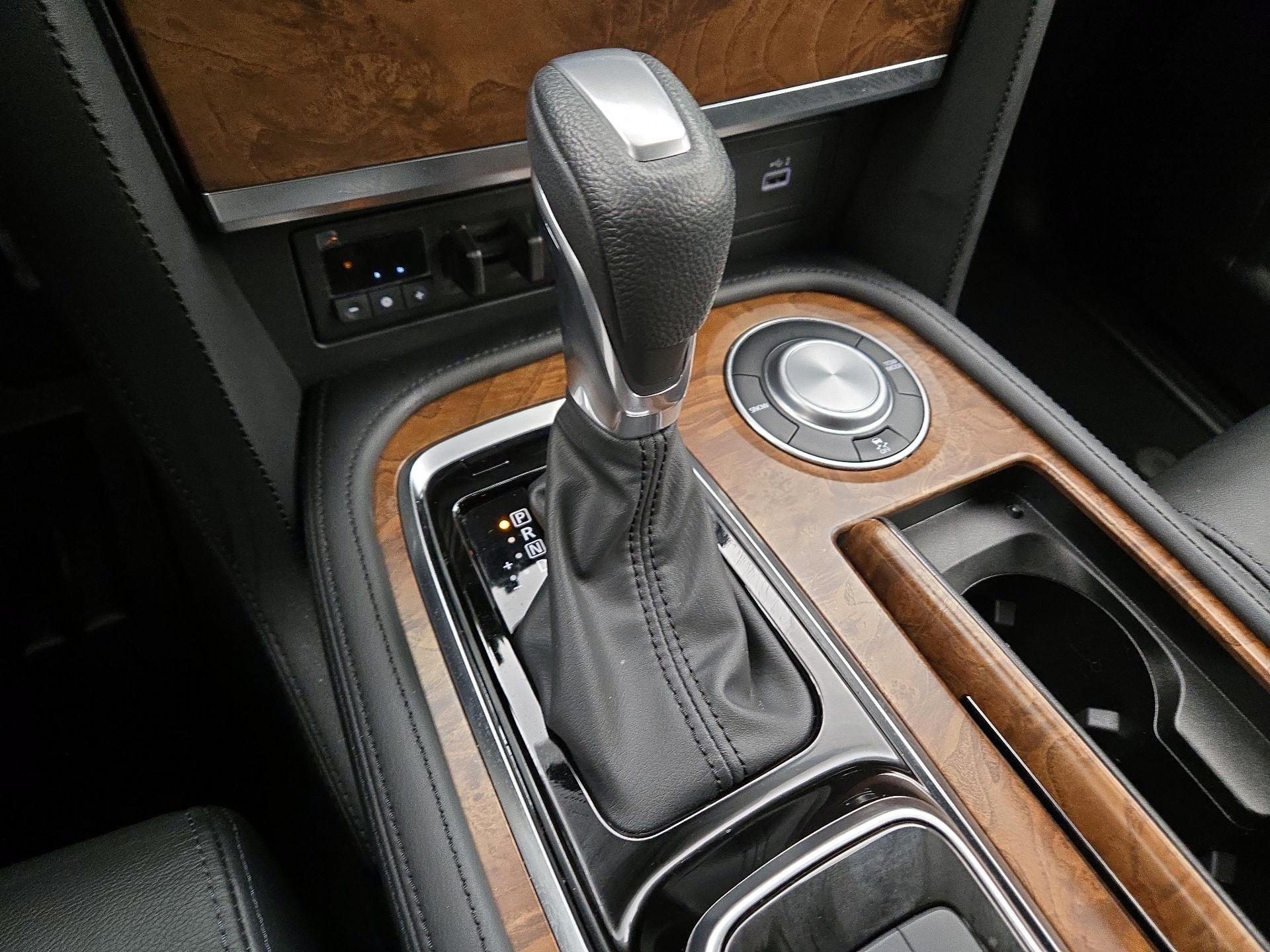 Thumbnail: 2024 Nissan Armada - 18