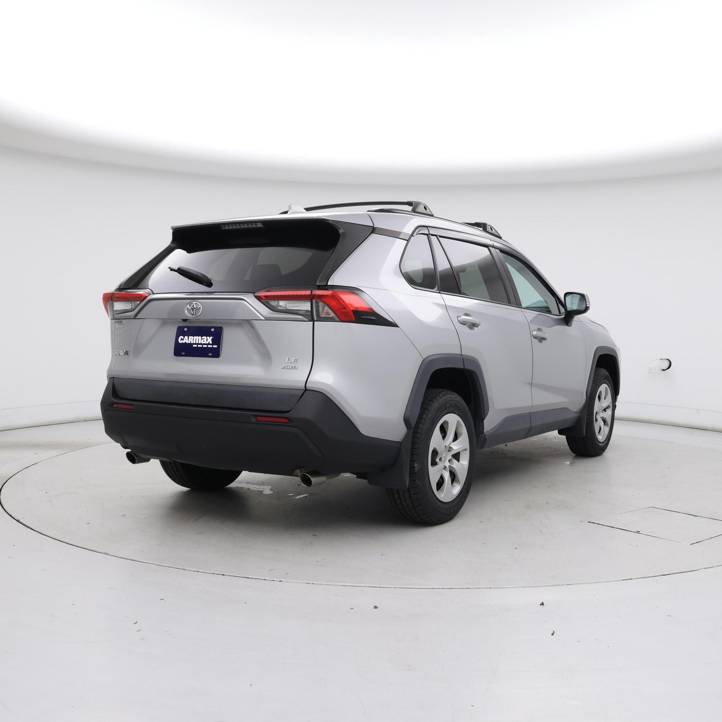 Thumbnail: 2021 Toyota RAV4 - 8