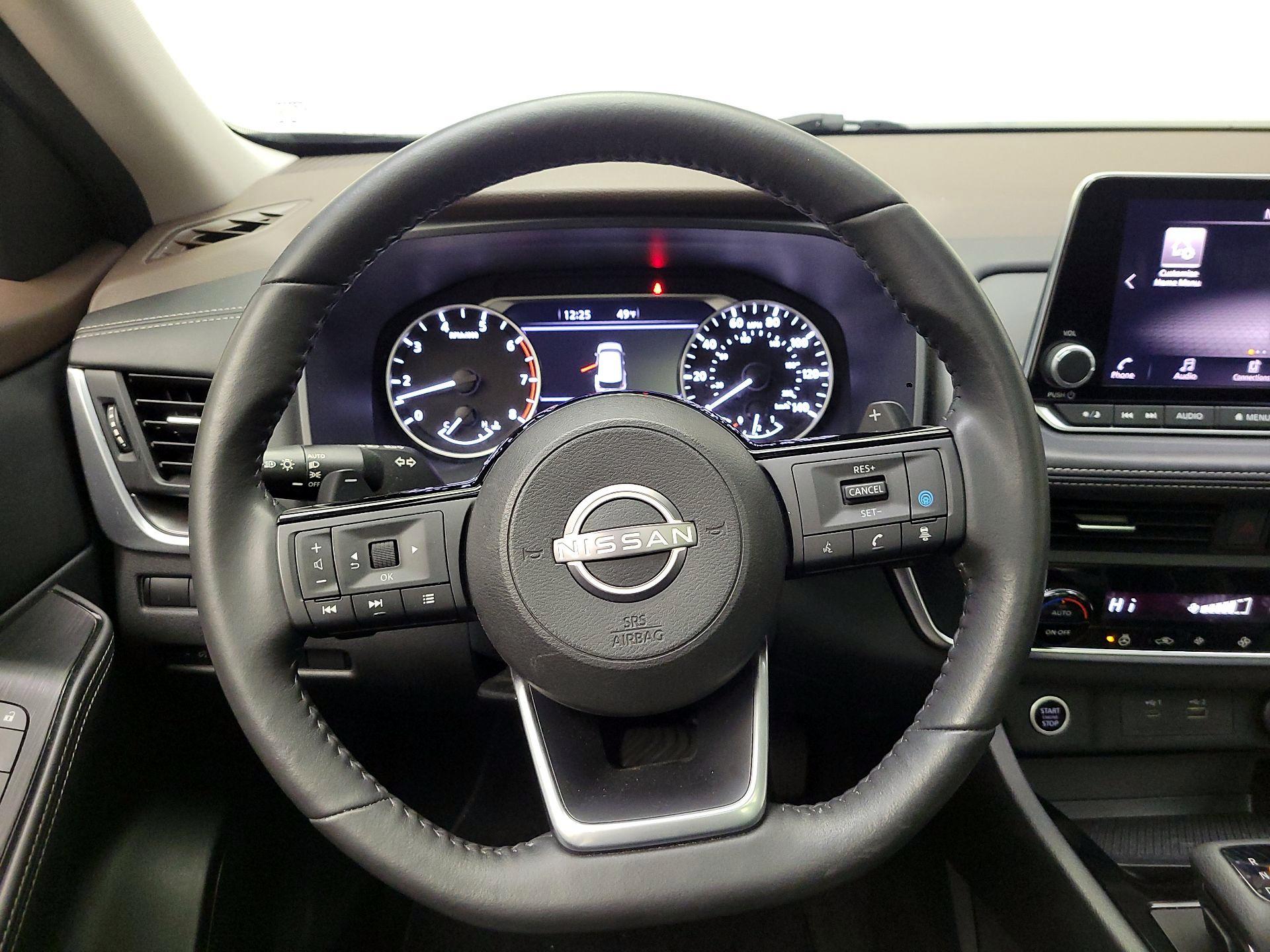 Thumbnail: 2023 Nissan Rogue - 10