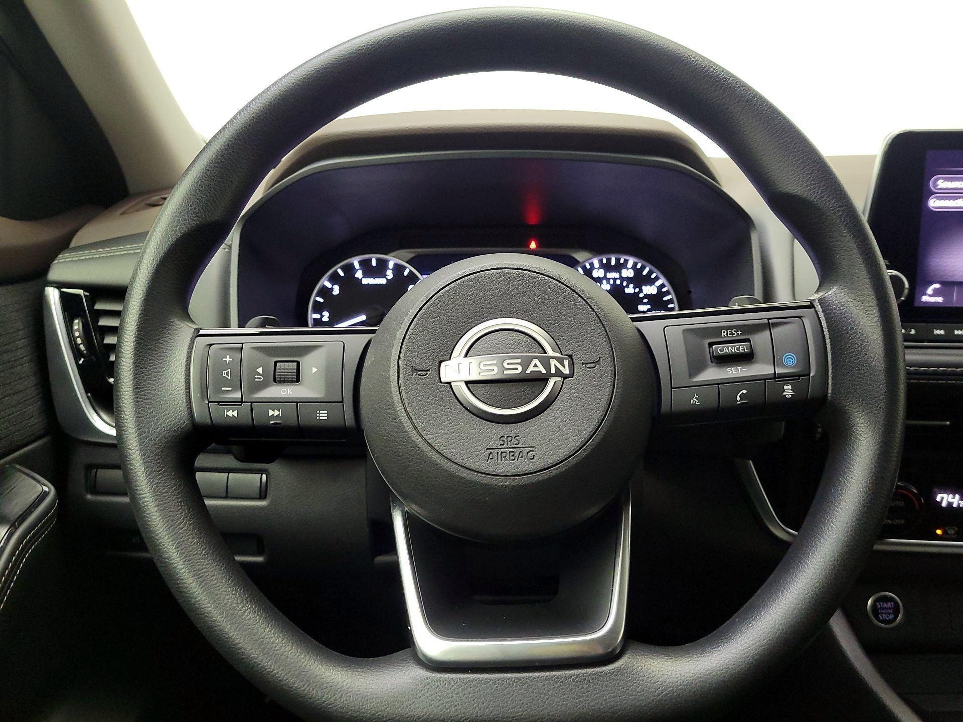 Thumbnail: 2023 Nissan Rogue - 10