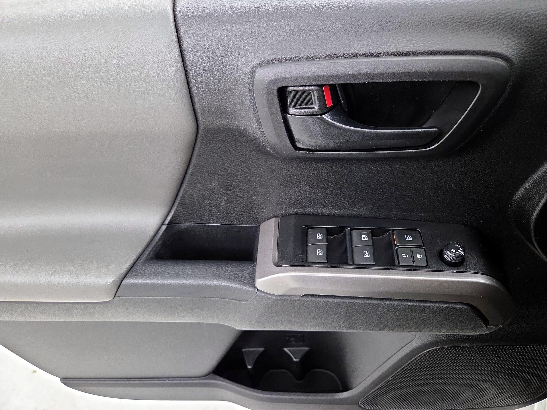 Thumbnail: 2023 Toyota Tacoma - 12