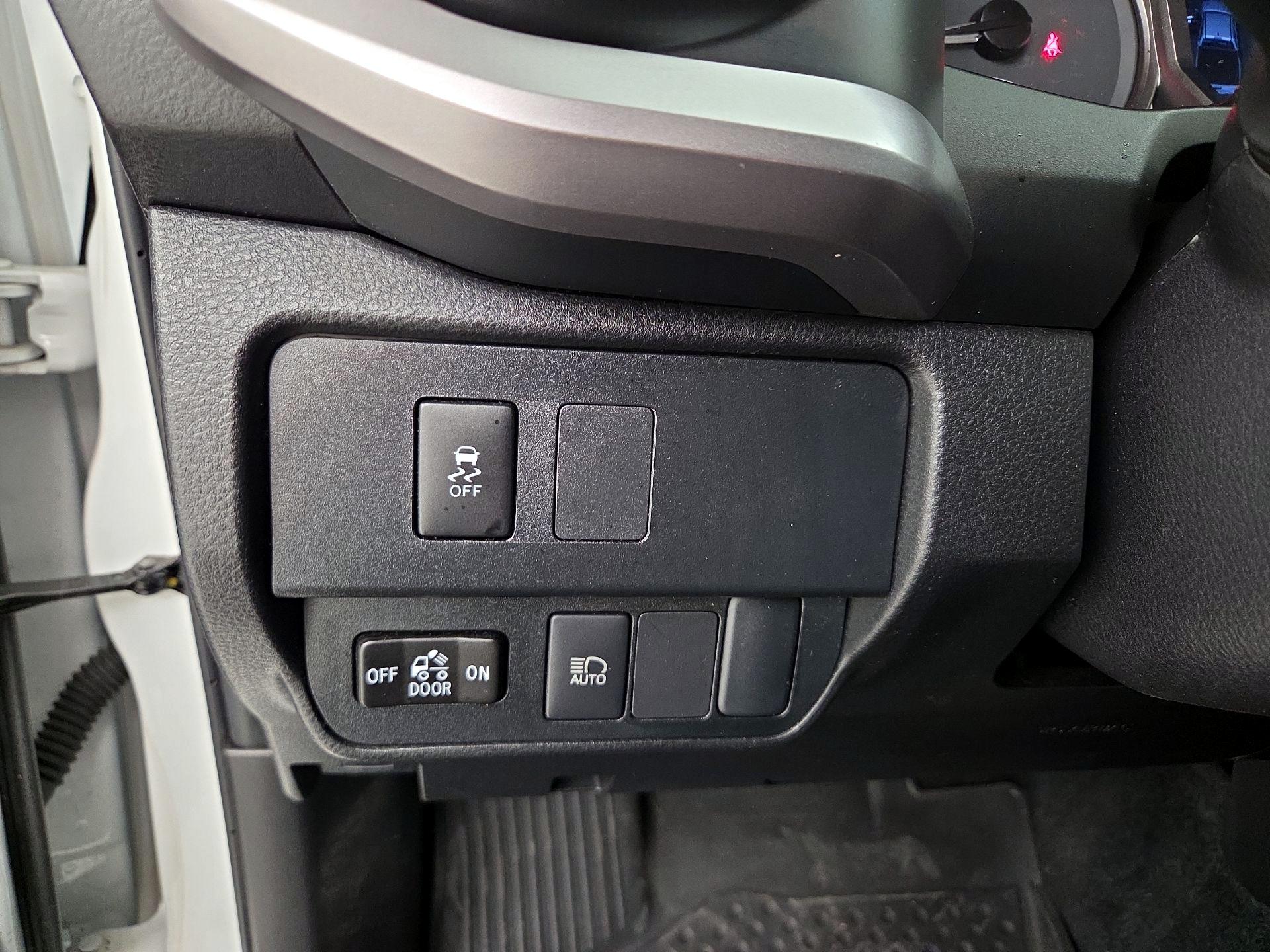 Thumbnail: 2023 Toyota Tacoma - 13