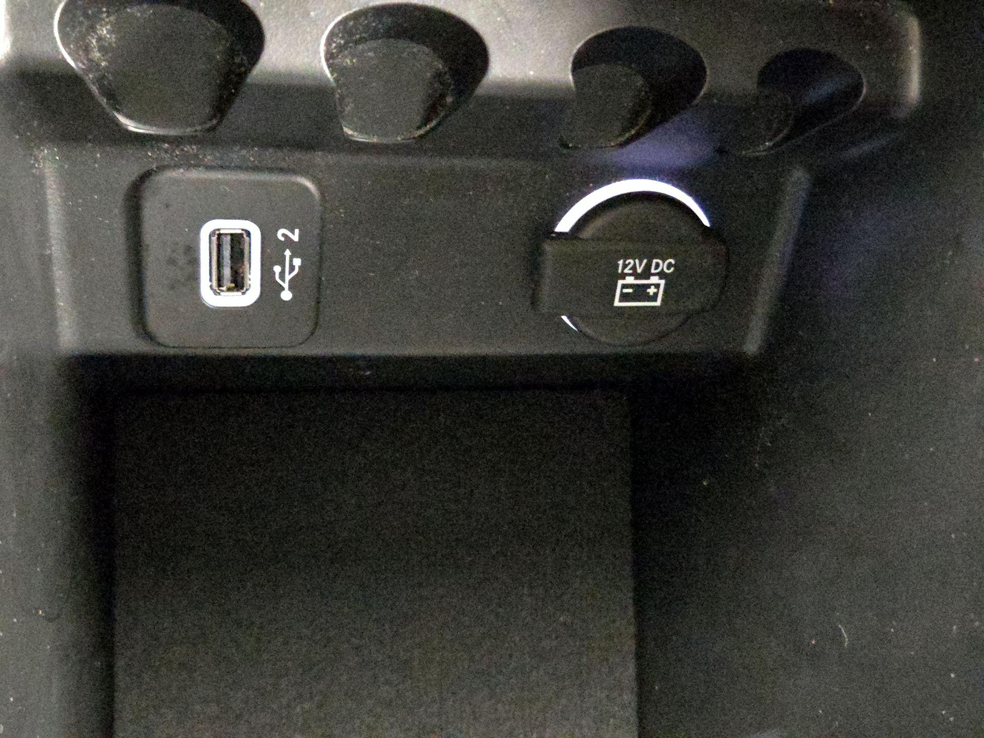 Thumbnail: 2020 Jeep Cherokee - 18