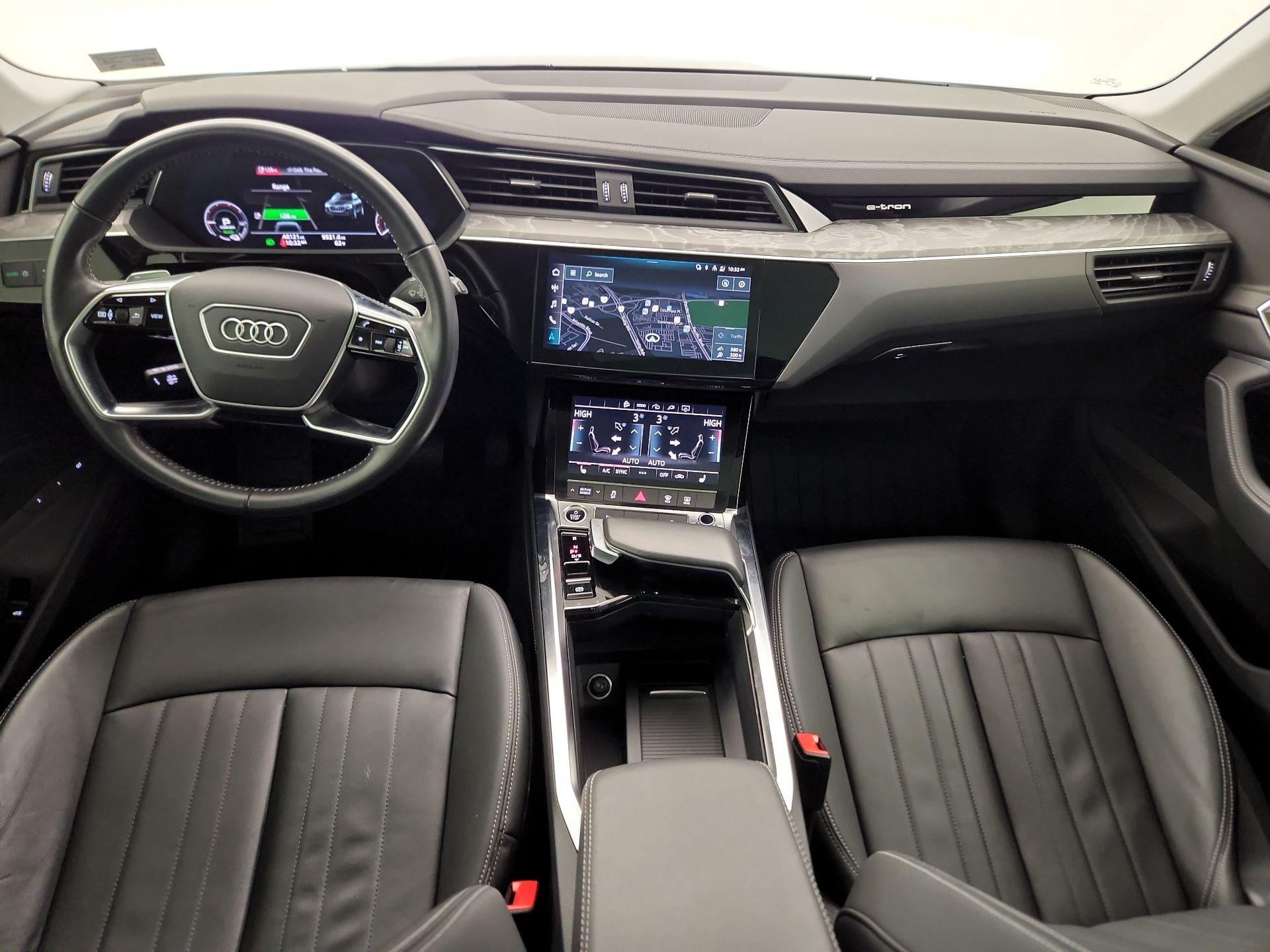 Thumbnail: 2021 Audi e-tron - 9