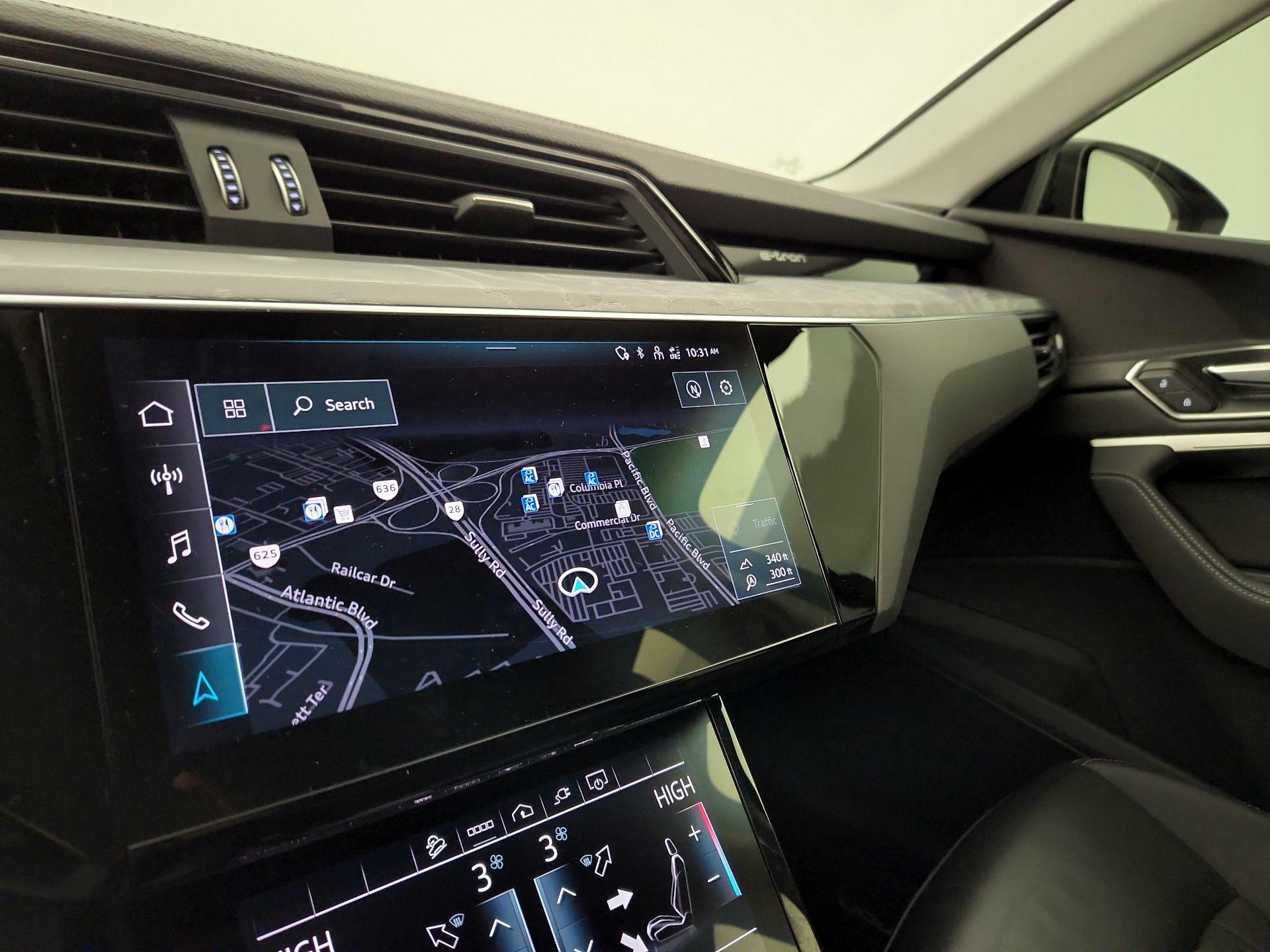 Thumbnail: 2021 Audi e-tron - 13