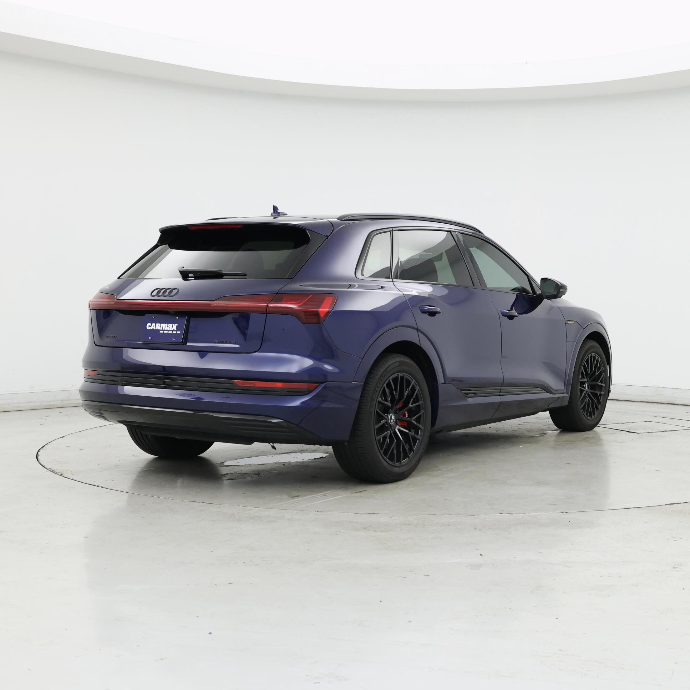 Thumbnail: 2021 Audi e-tron - 8