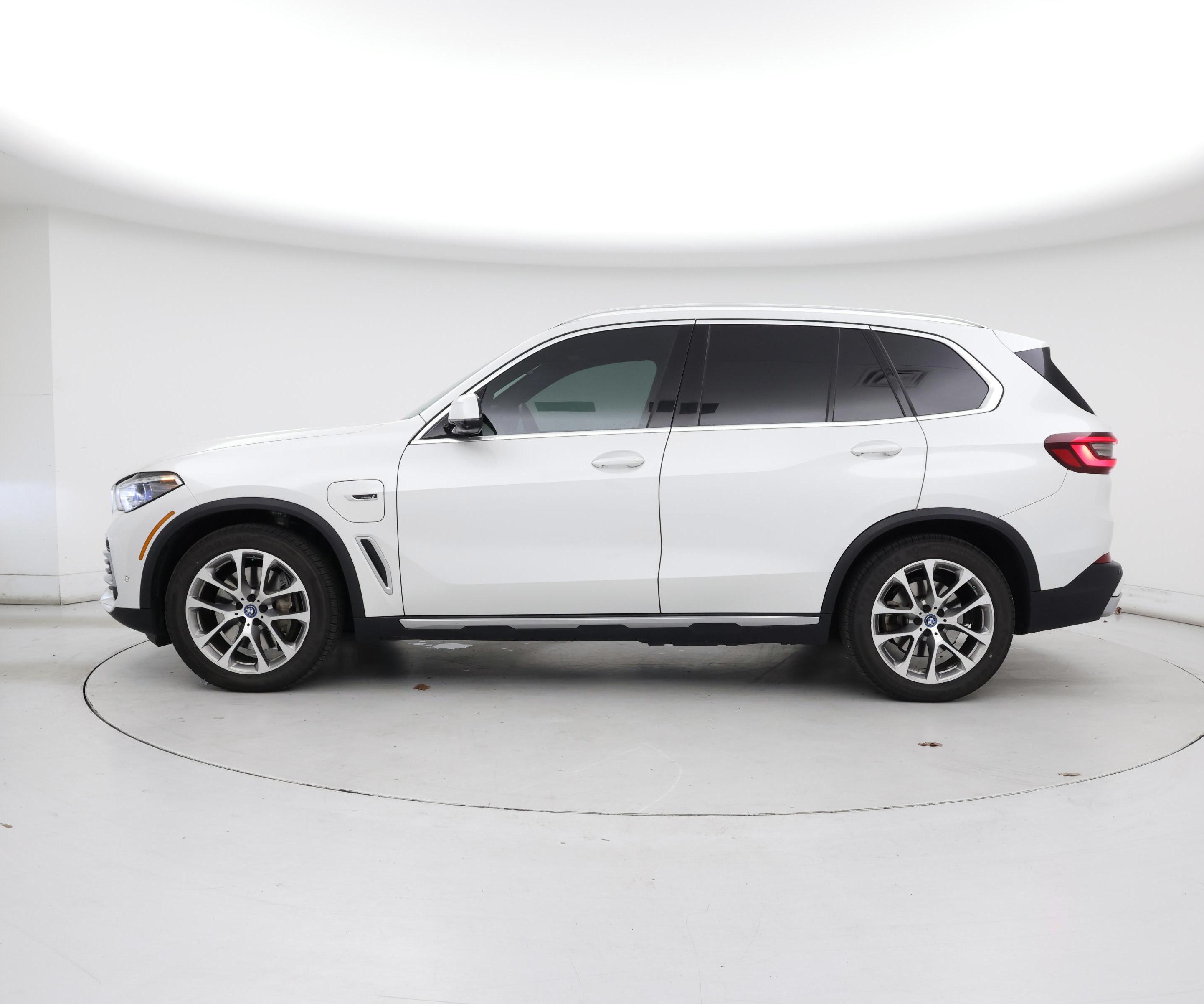 Thumbnail: 2023 BMW X5 - 3