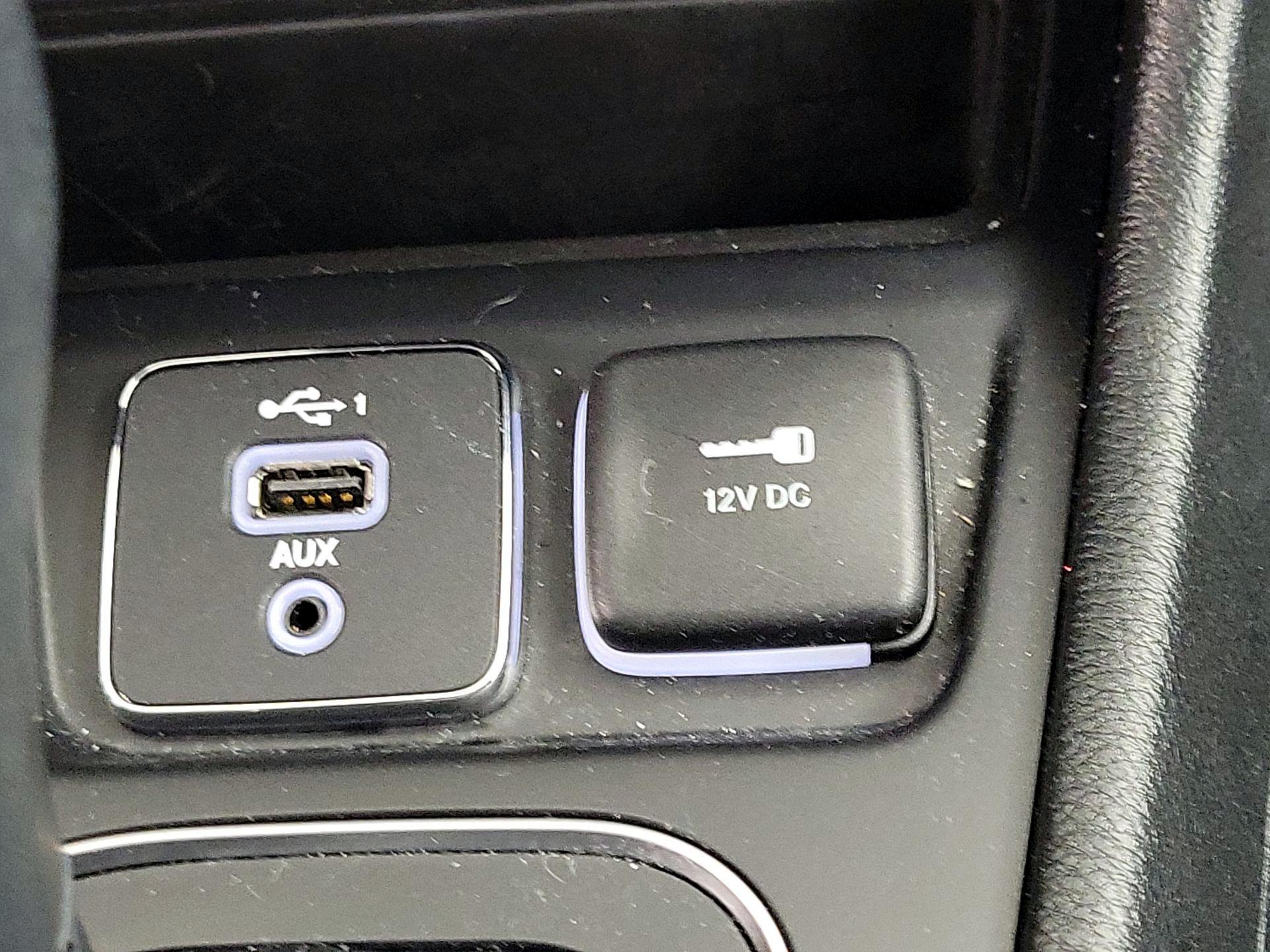 Thumbnail: 2022 Jeep Cherokee - 18