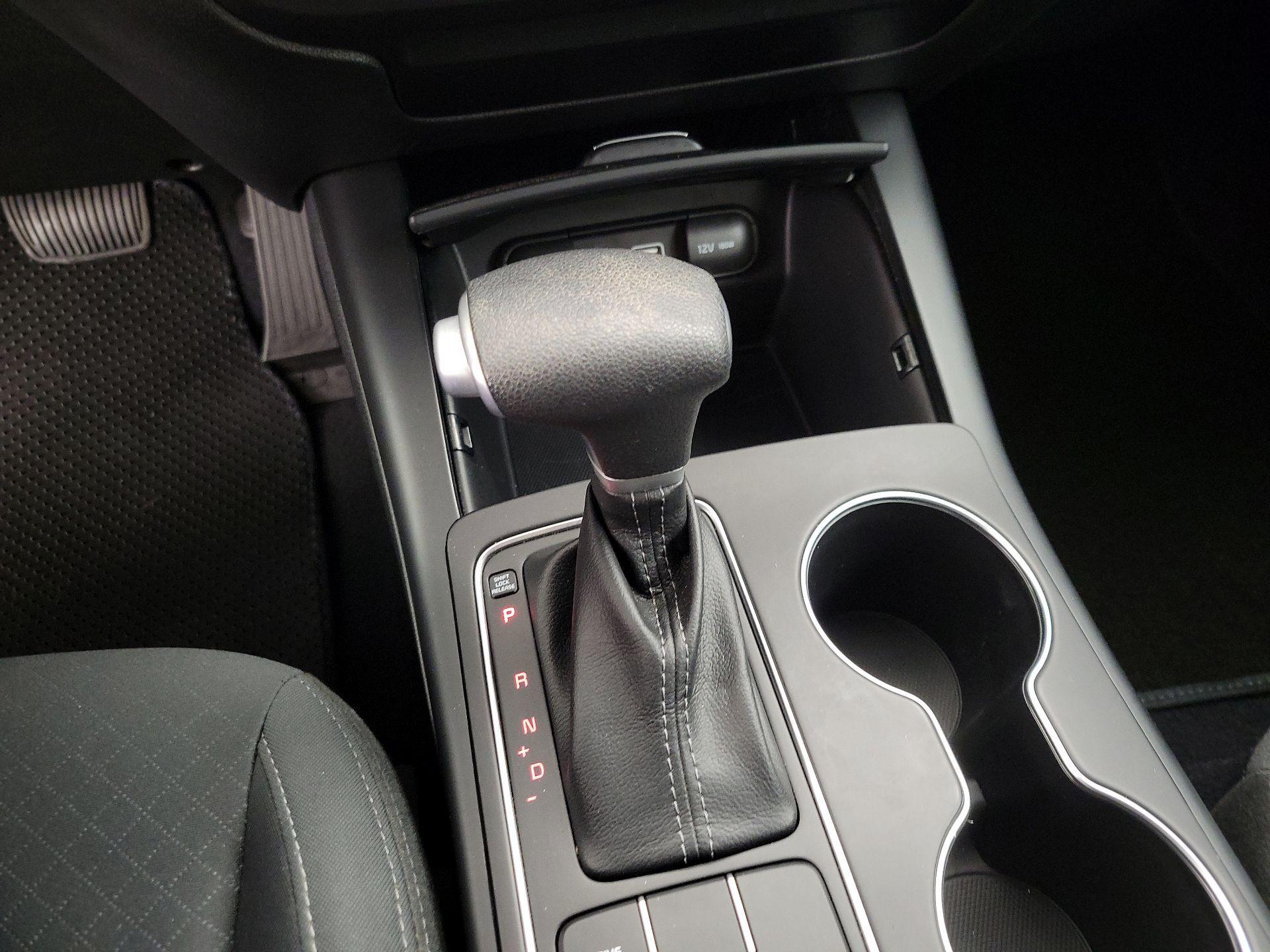 Thumbnail: 2020 Kia Sorento - 17