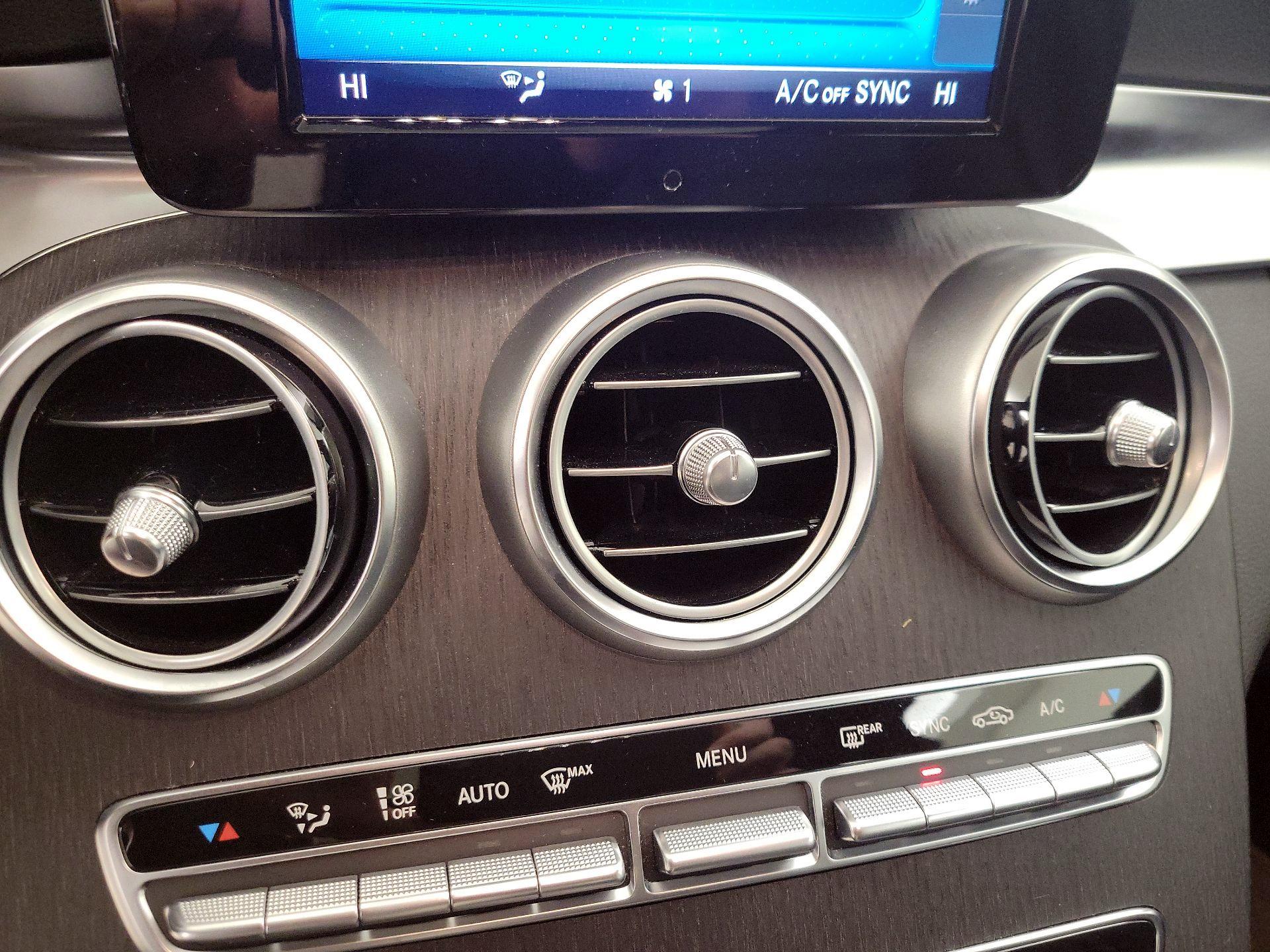 Thumbnail: 2019 Mercedes-Benz C-Class - 16