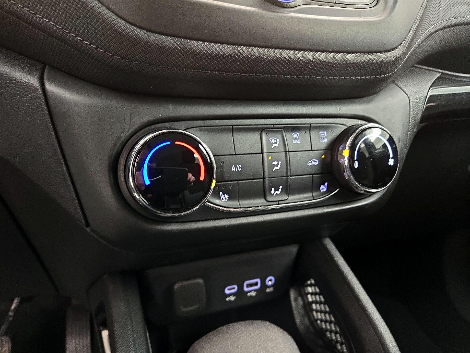 Thumbnail: 2022 Chevrolet TrailBlazer - 16