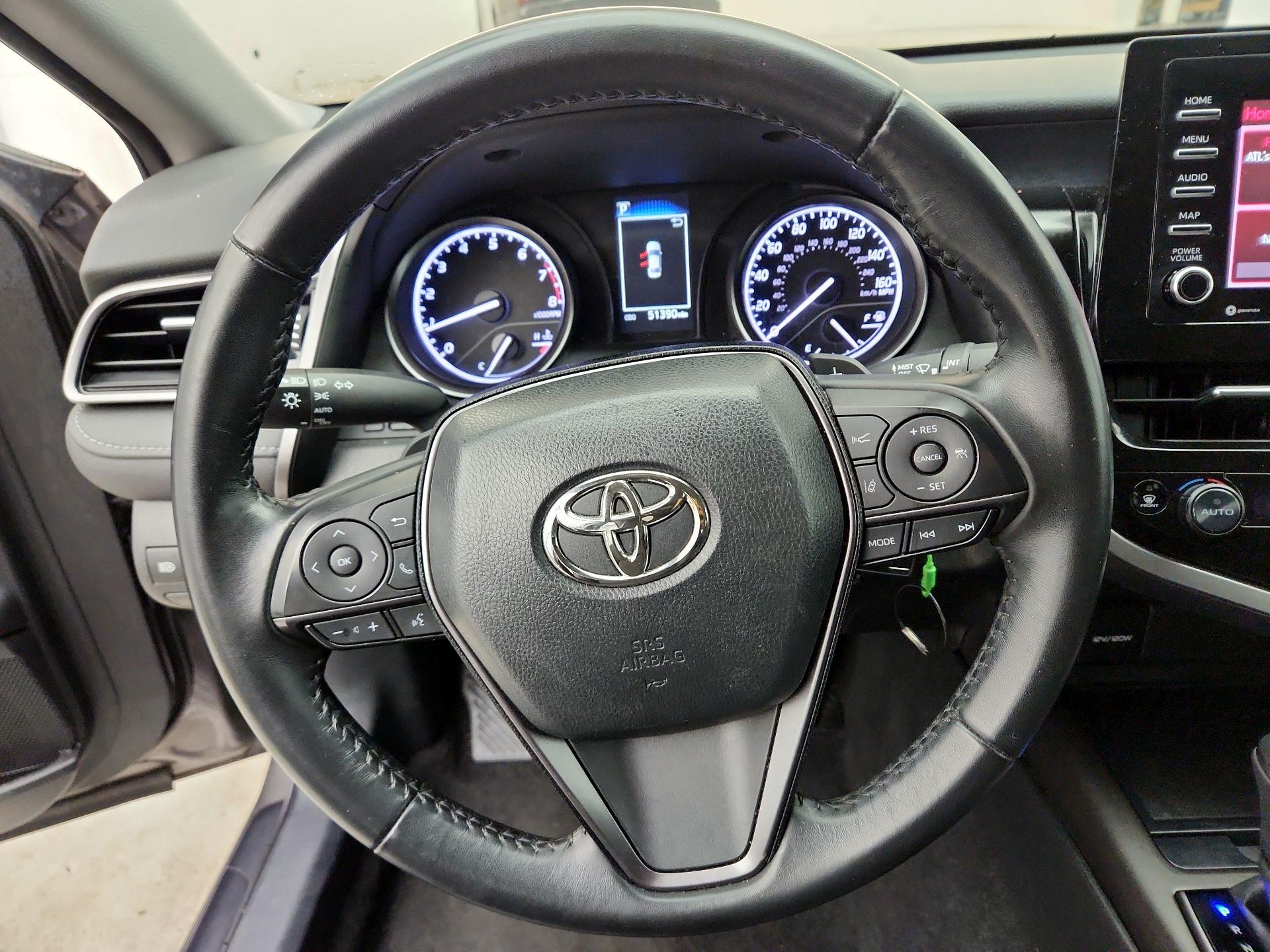 Thumbnail: 2023 Toyota Camry - 10