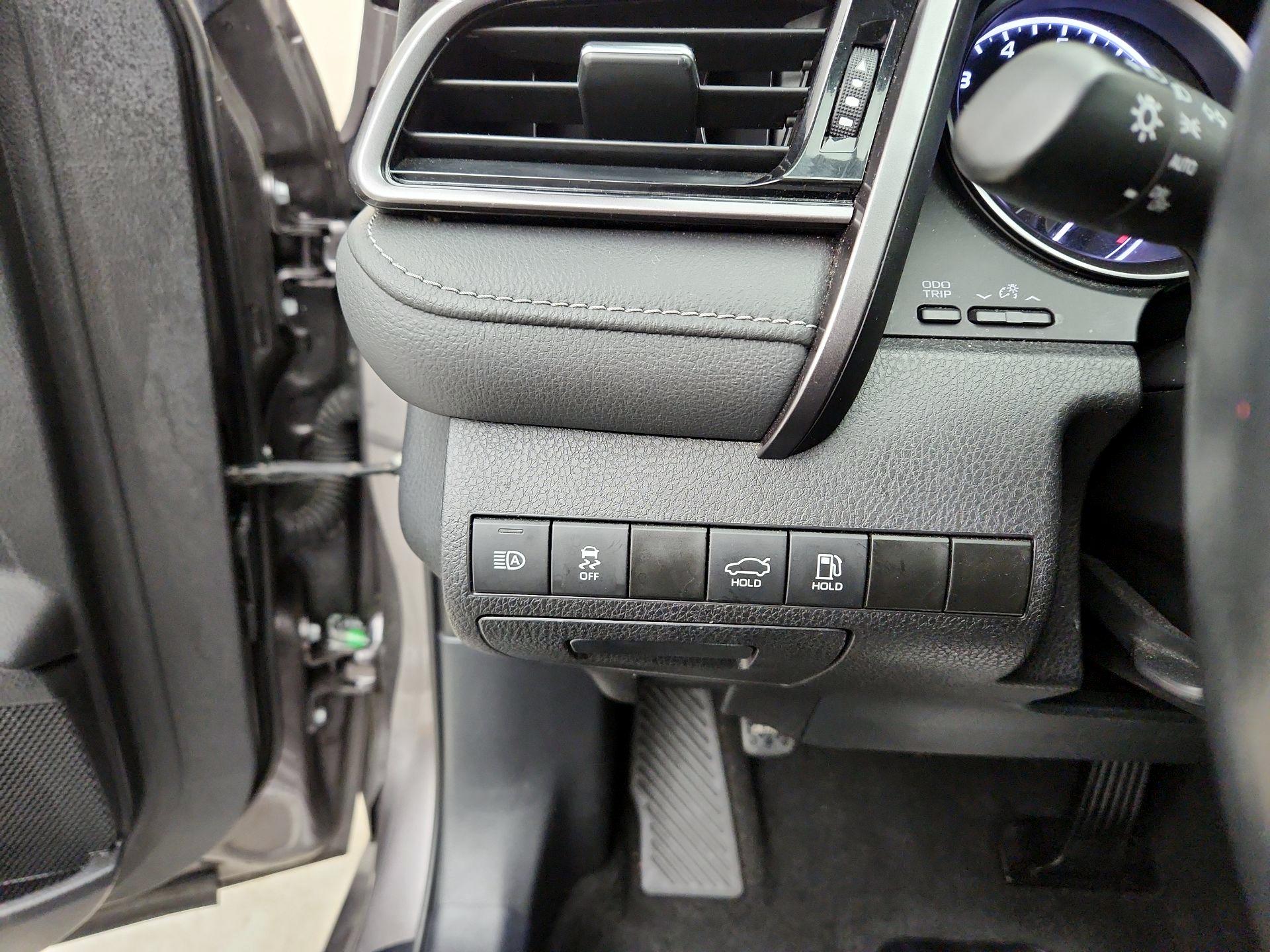 Thumbnail: 2023 Toyota Camry - 13