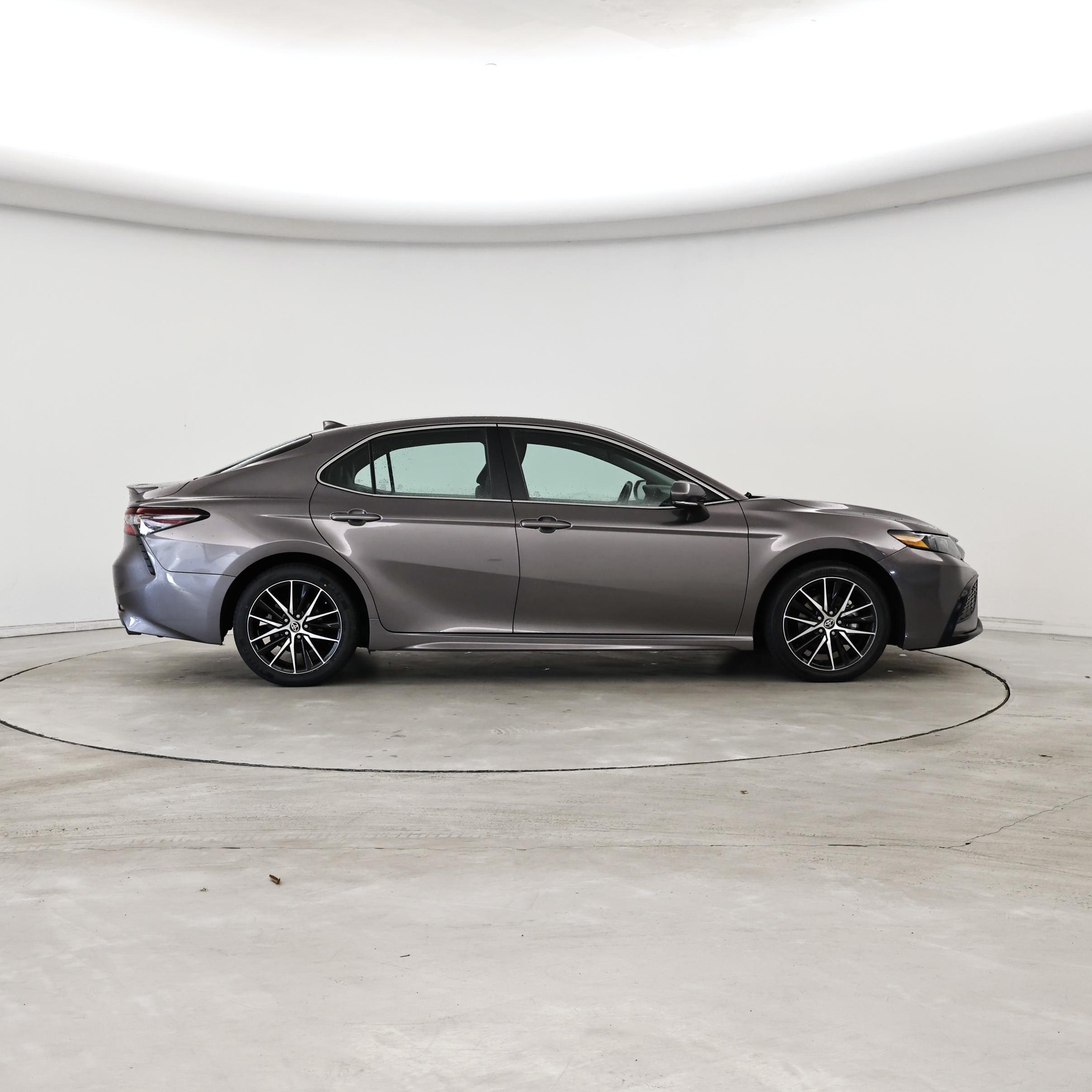 Thumbnail: 2023 Toyota Camry - 7