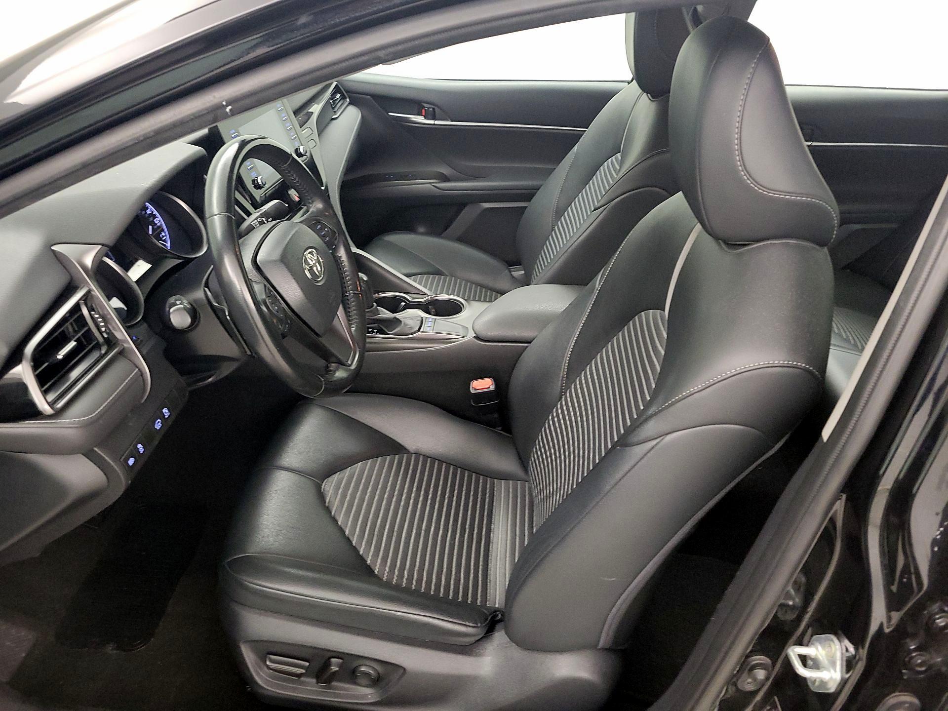 Thumbnail: 2023 Toyota Camry - 11