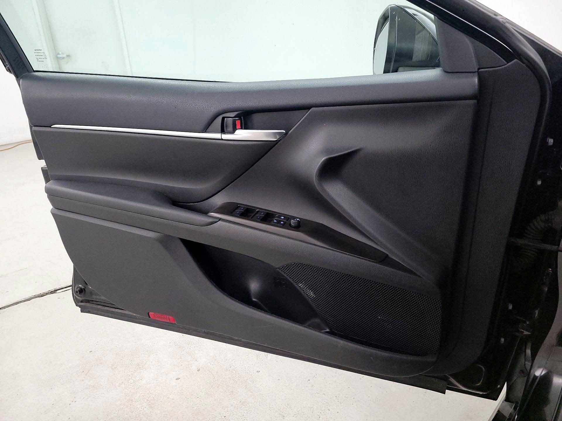 Thumbnail: 2023 Toyota Camry - 12