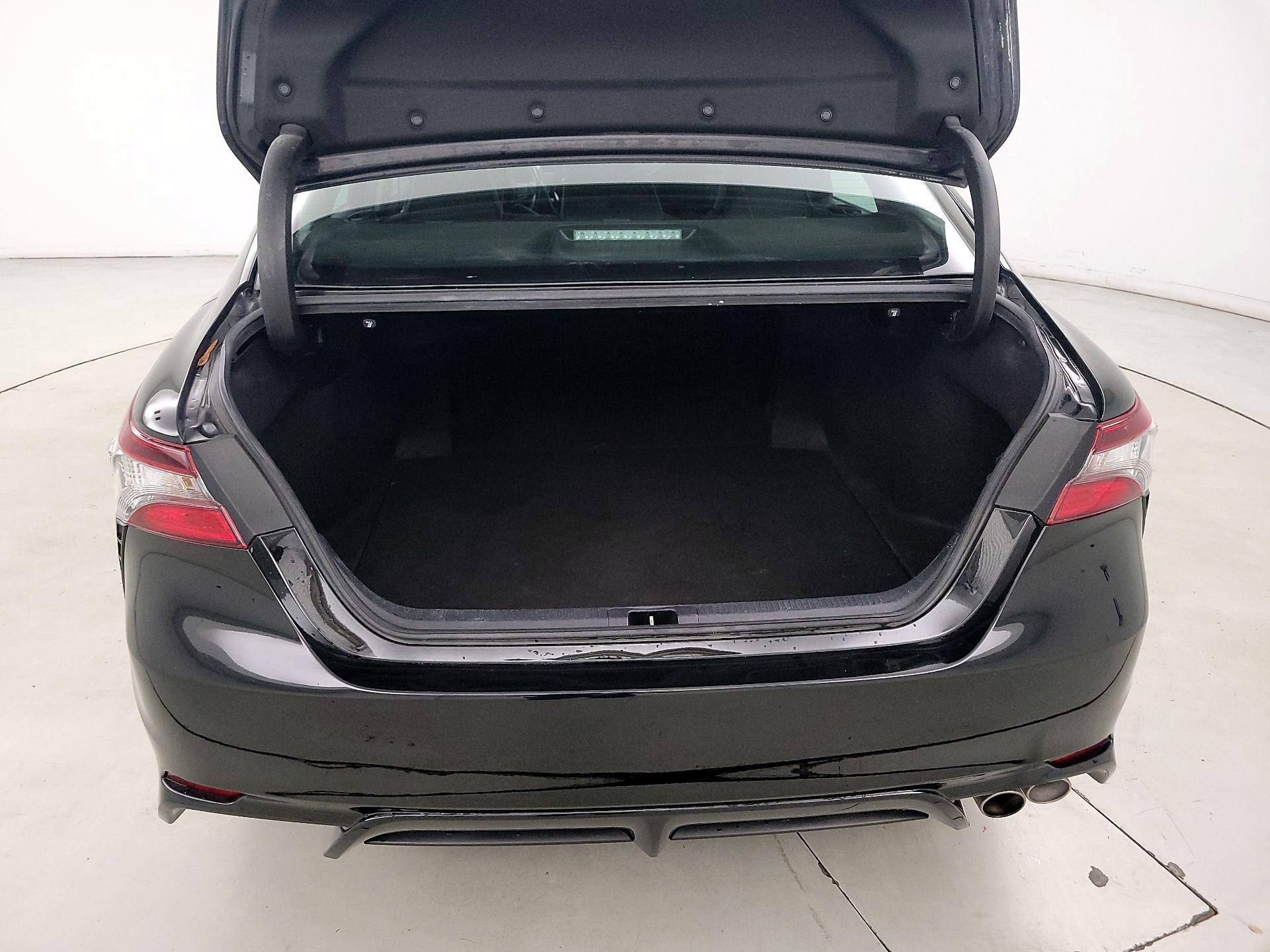 Thumbnail: 2023 Toyota Camry - 20