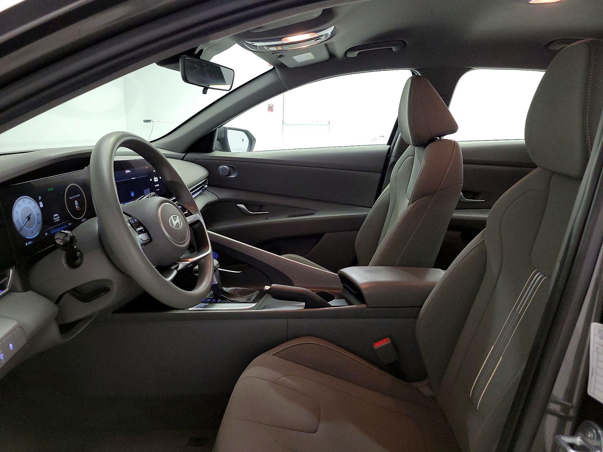 Thumbnail: 2024 Hyundai Elantra - 11