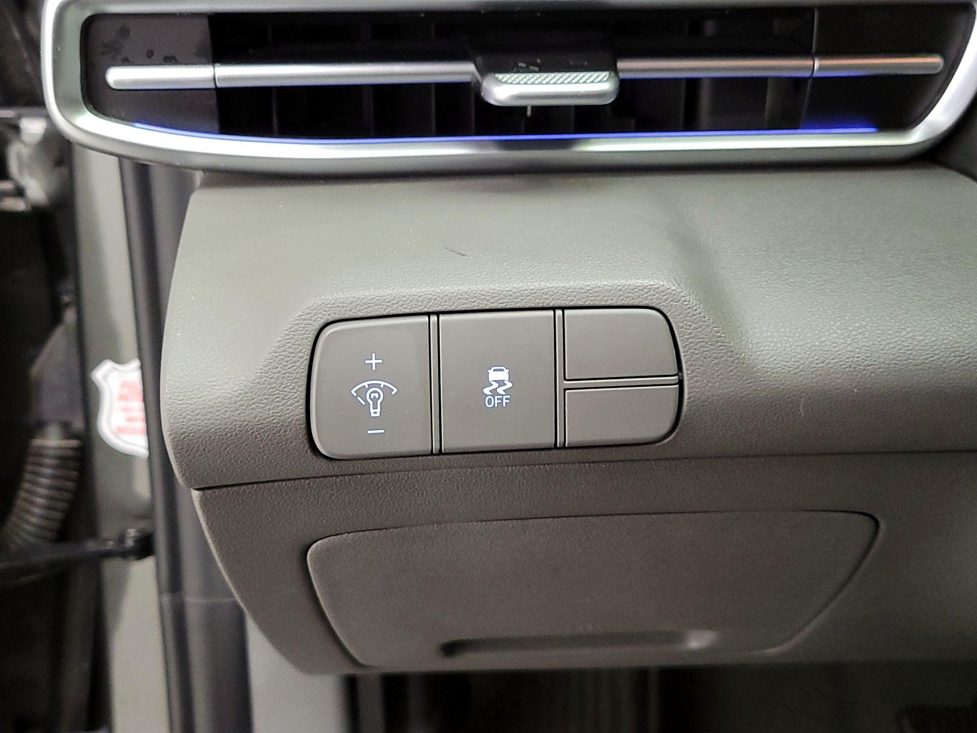 Thumbnail: 2024 Hyundai Elantra - 13