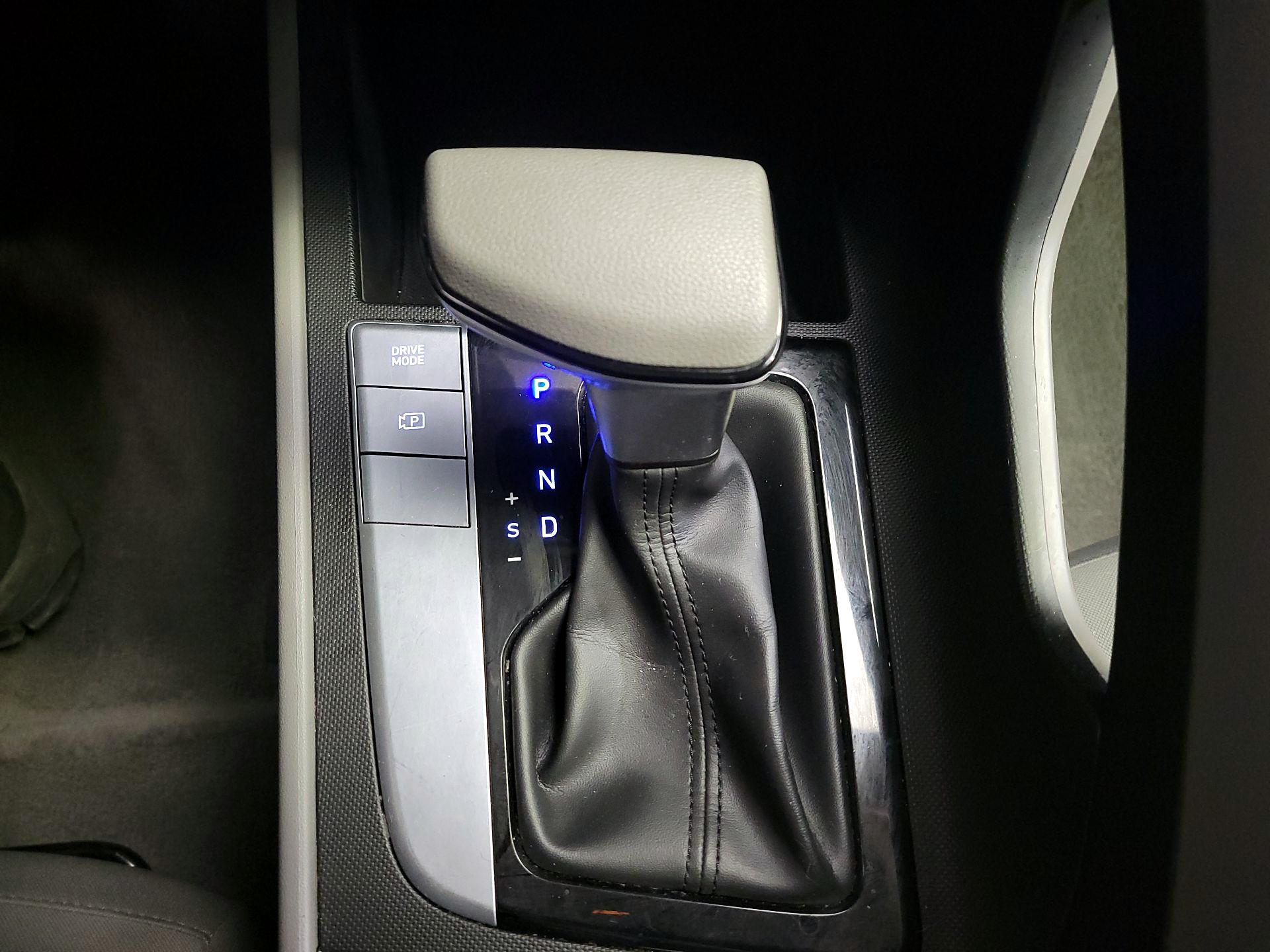 Thumbnail: 2024 Hyundai Elantra - 18