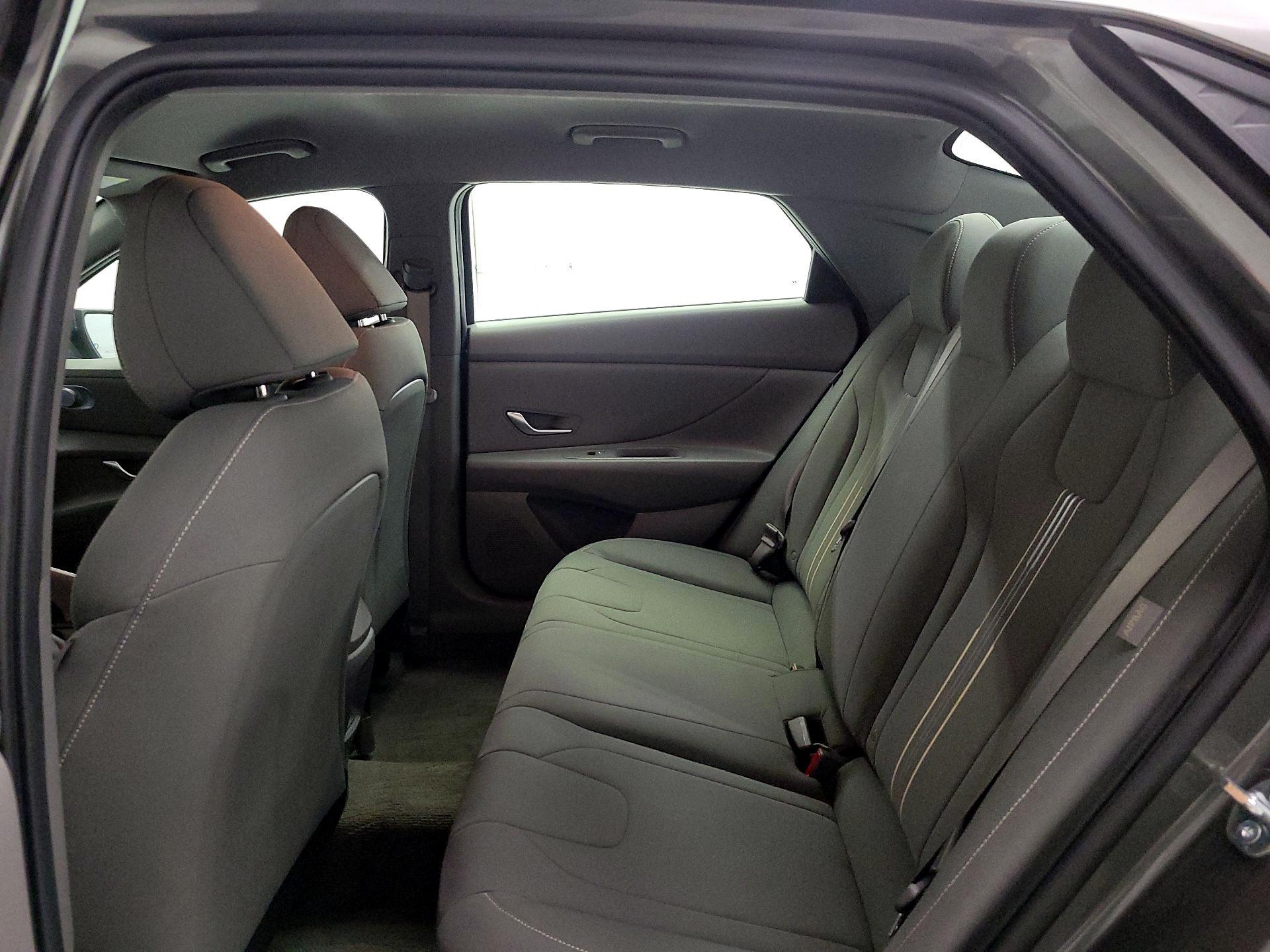 Thumbnail: 2024 Hyundai Elantra - 20