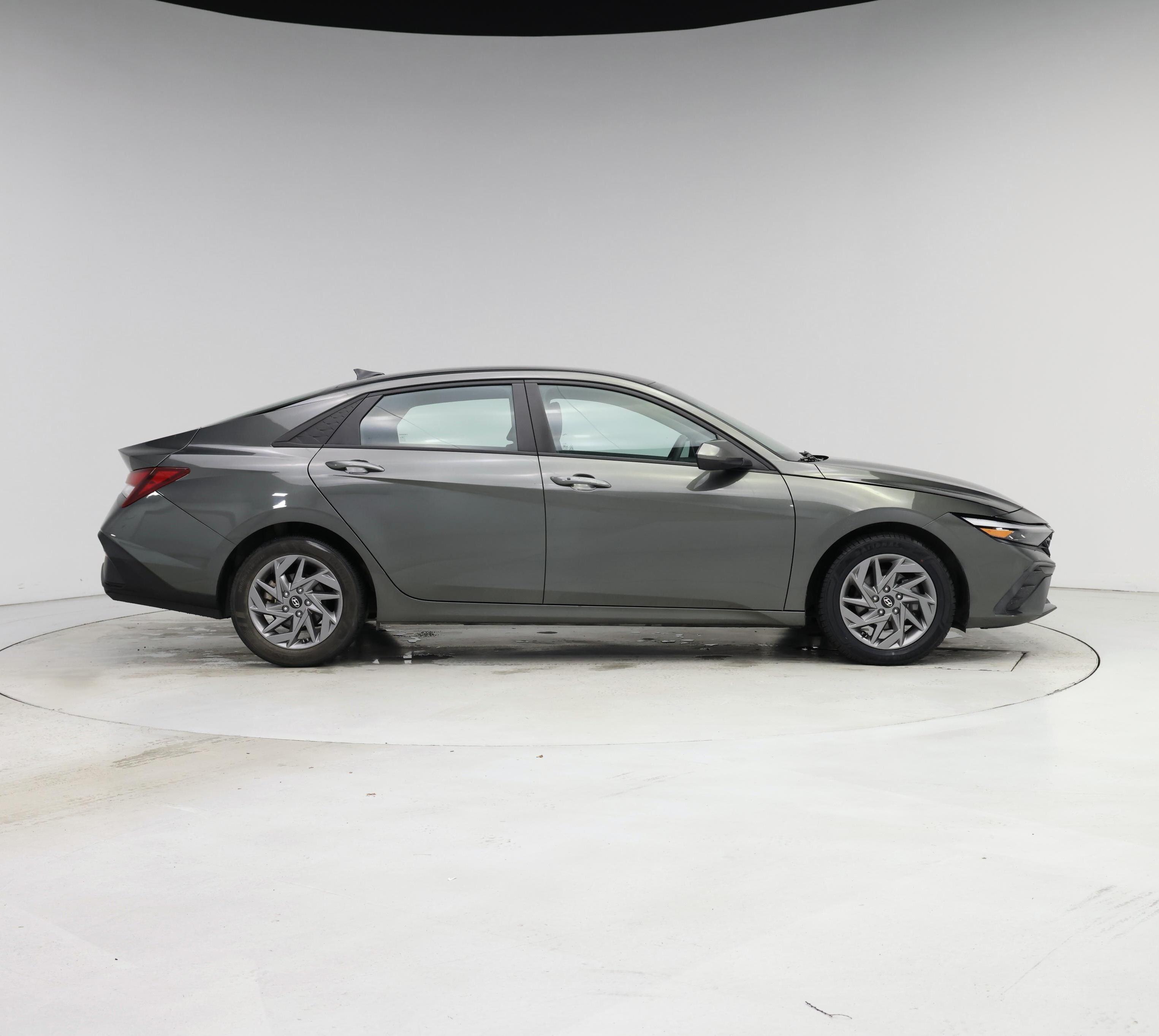 Thumbnail: 2024 Hyundai Elantra - 7