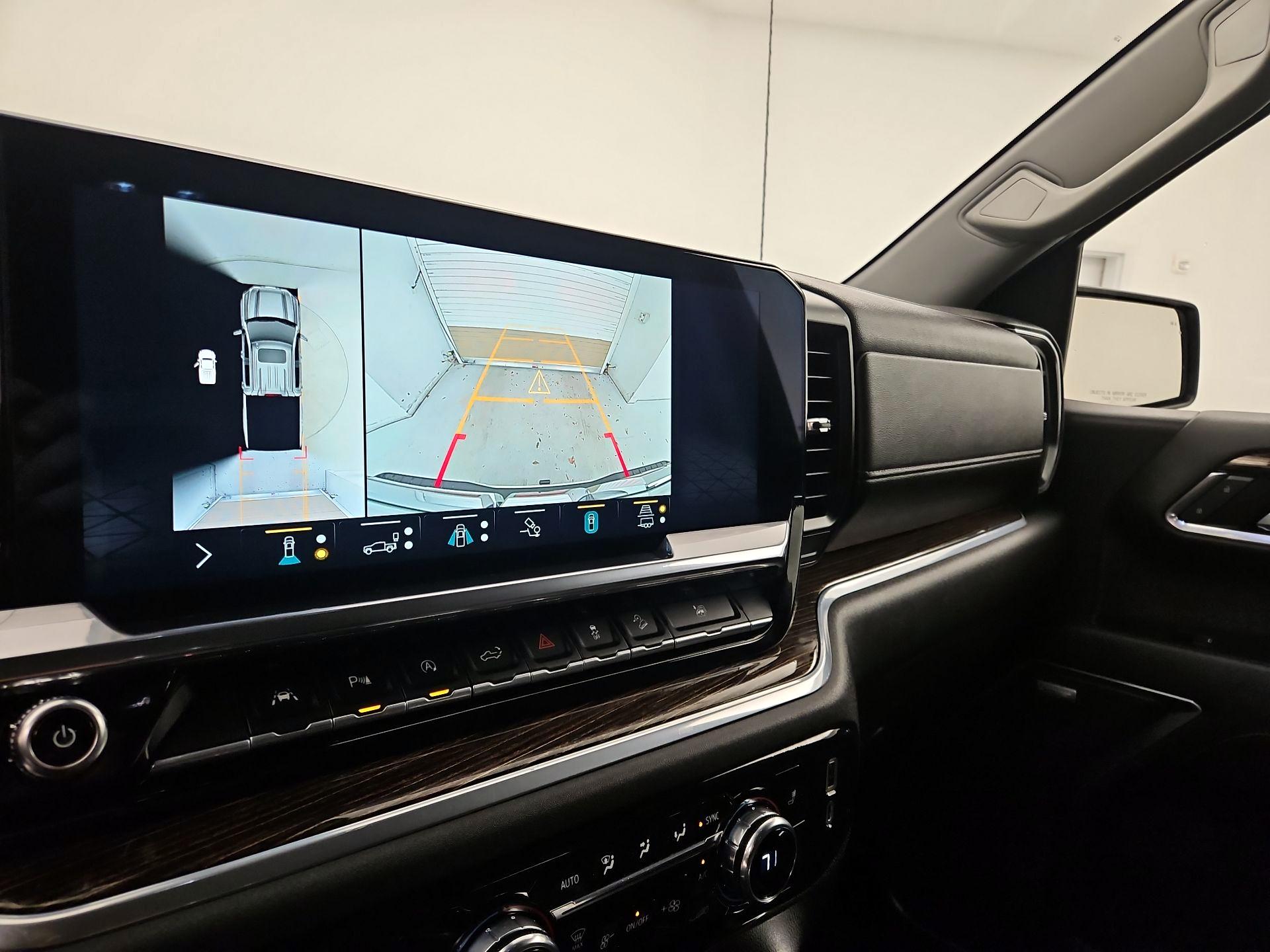 Thumbnail: 2022 GMC Sierra 1500 - 14