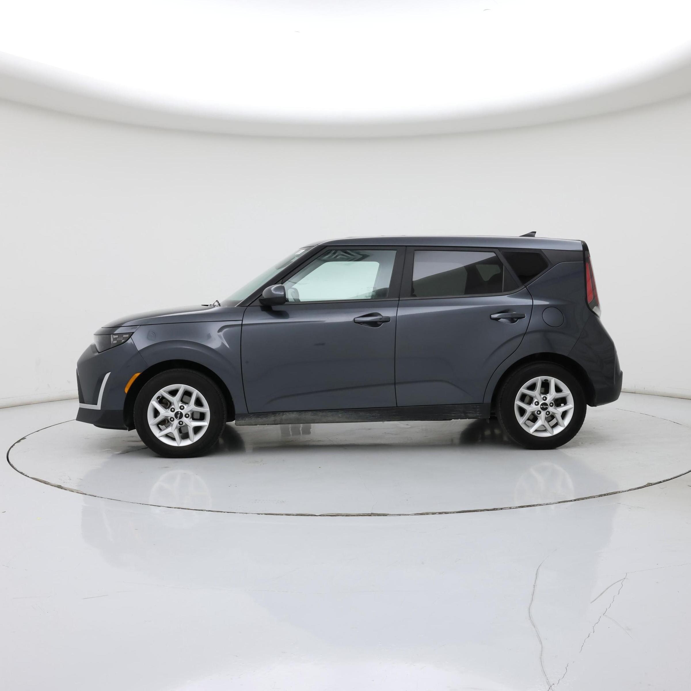Thumbnail: 2023 Kia Soul - 3