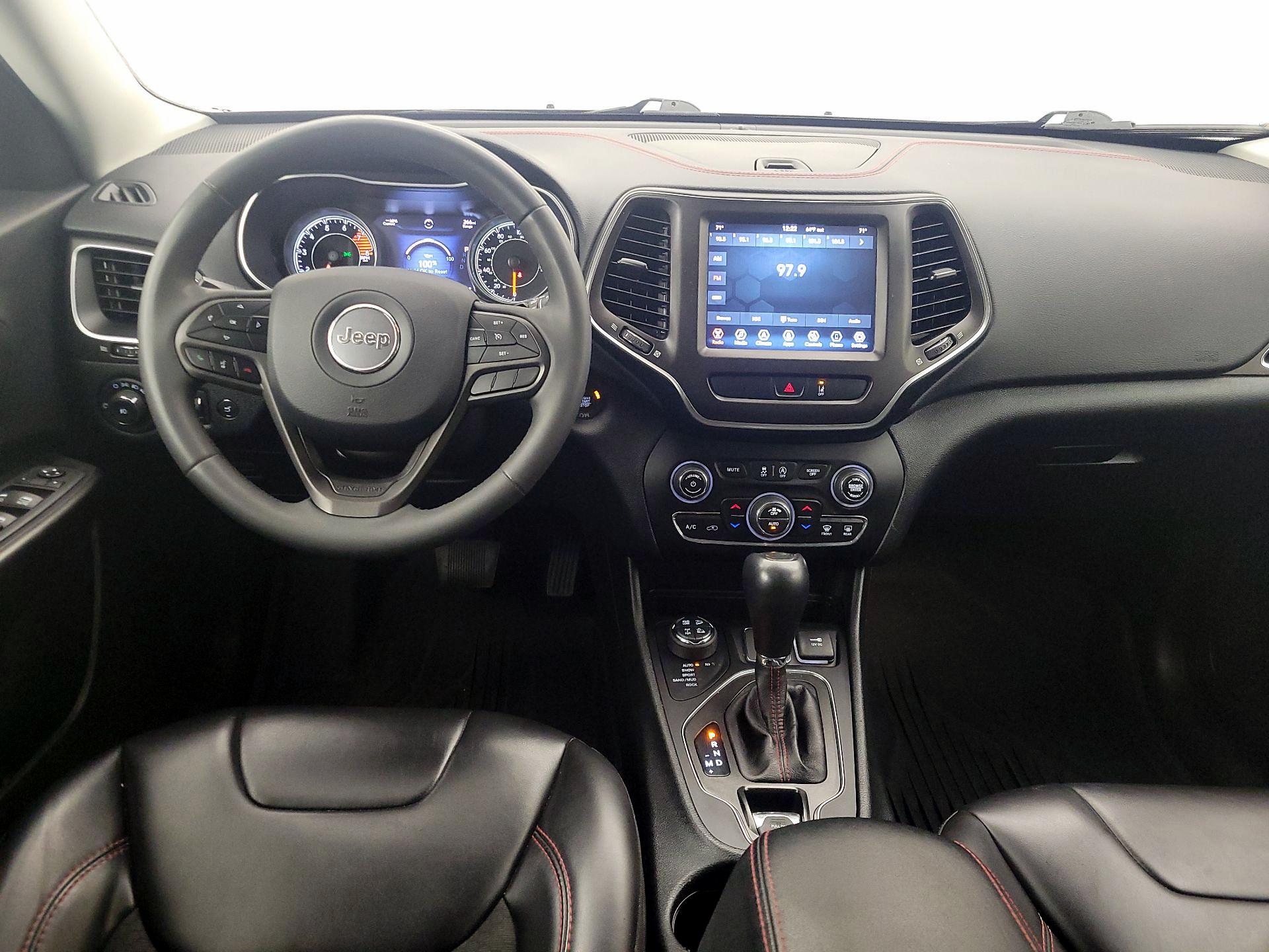 Thumbnail: 2022 Jeep Cherokee - 9