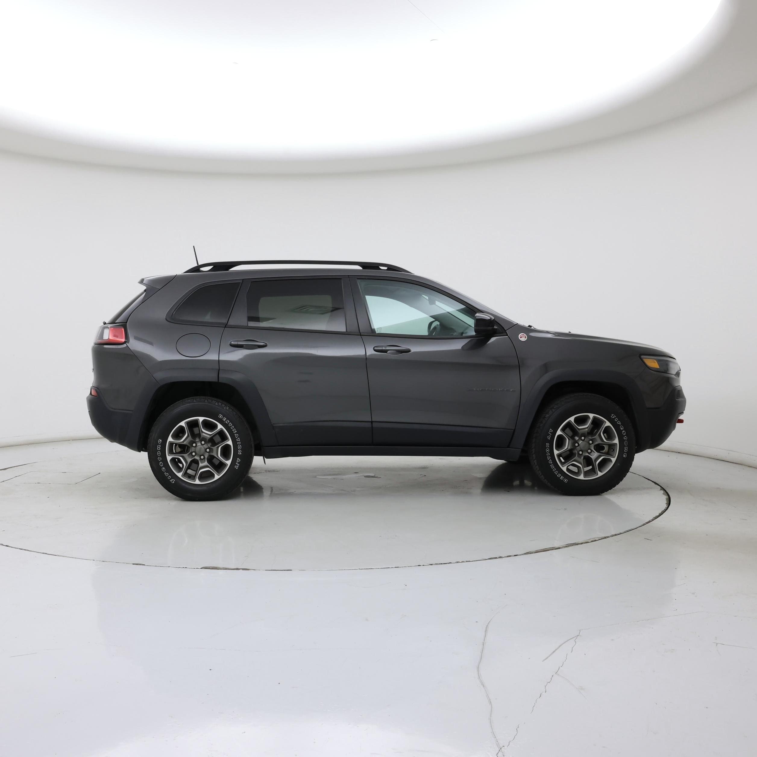 Thumbnail: 2022 Jeep Cherokee - 7