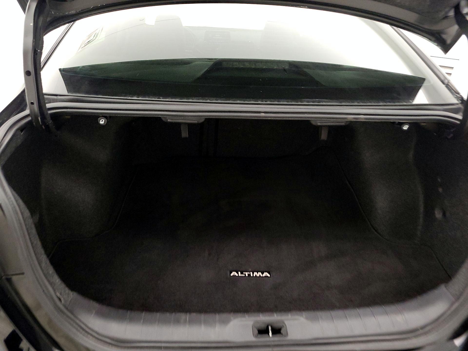 Thumbnail: 2022 Nissan Altima - 20