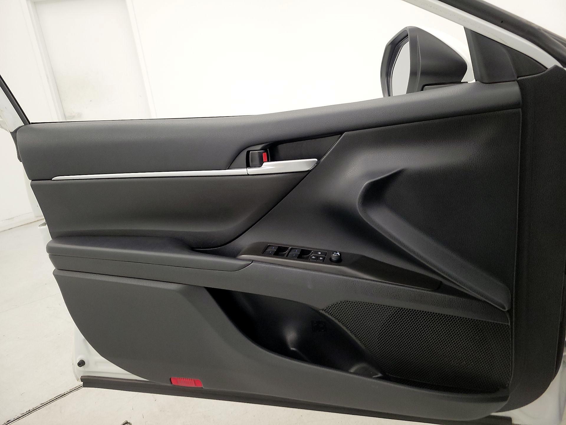 Thumbnail: 2023 Toyota Camry - 12