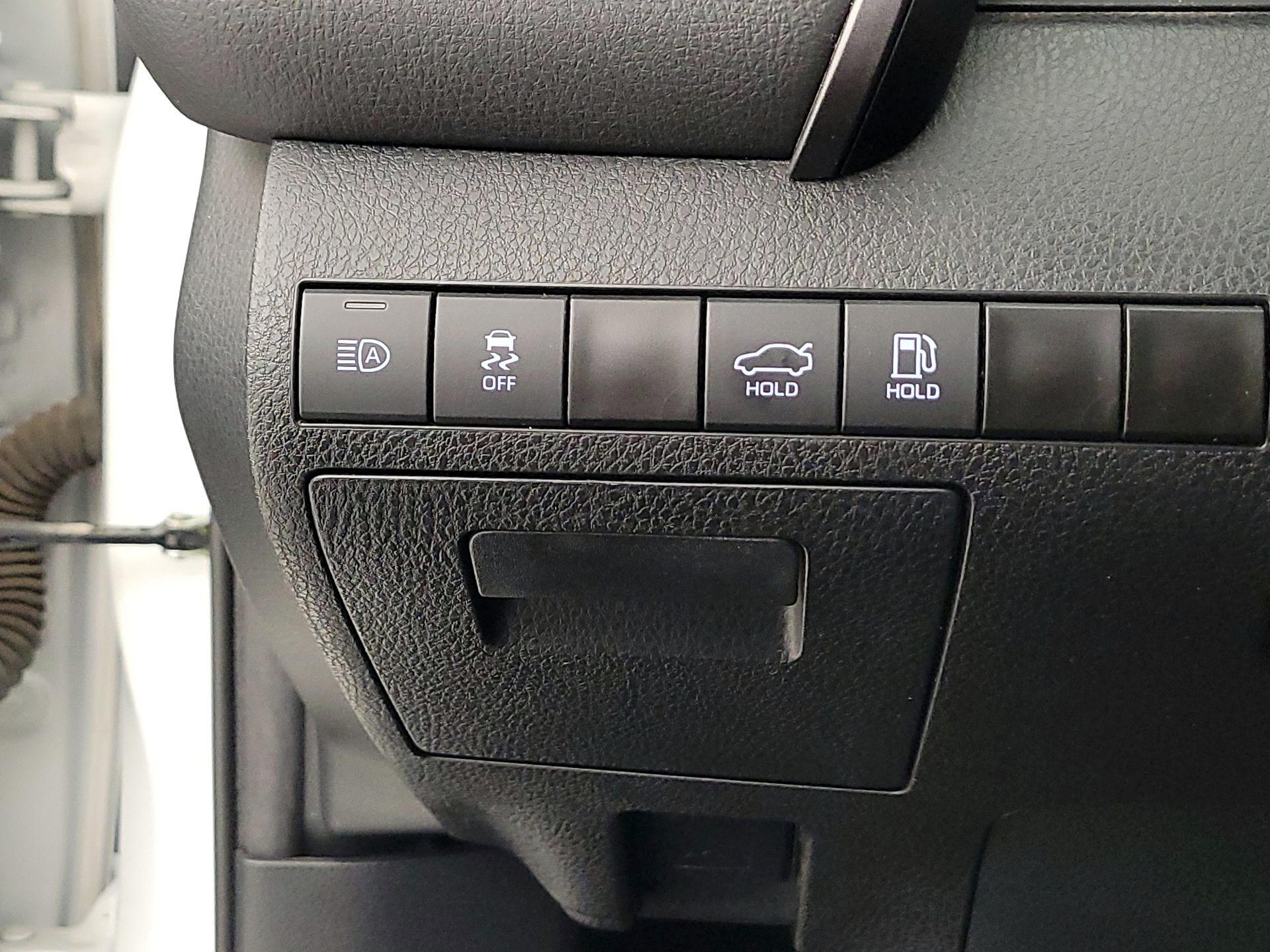 Thumbnail: 2023 Toyota Camry - 13