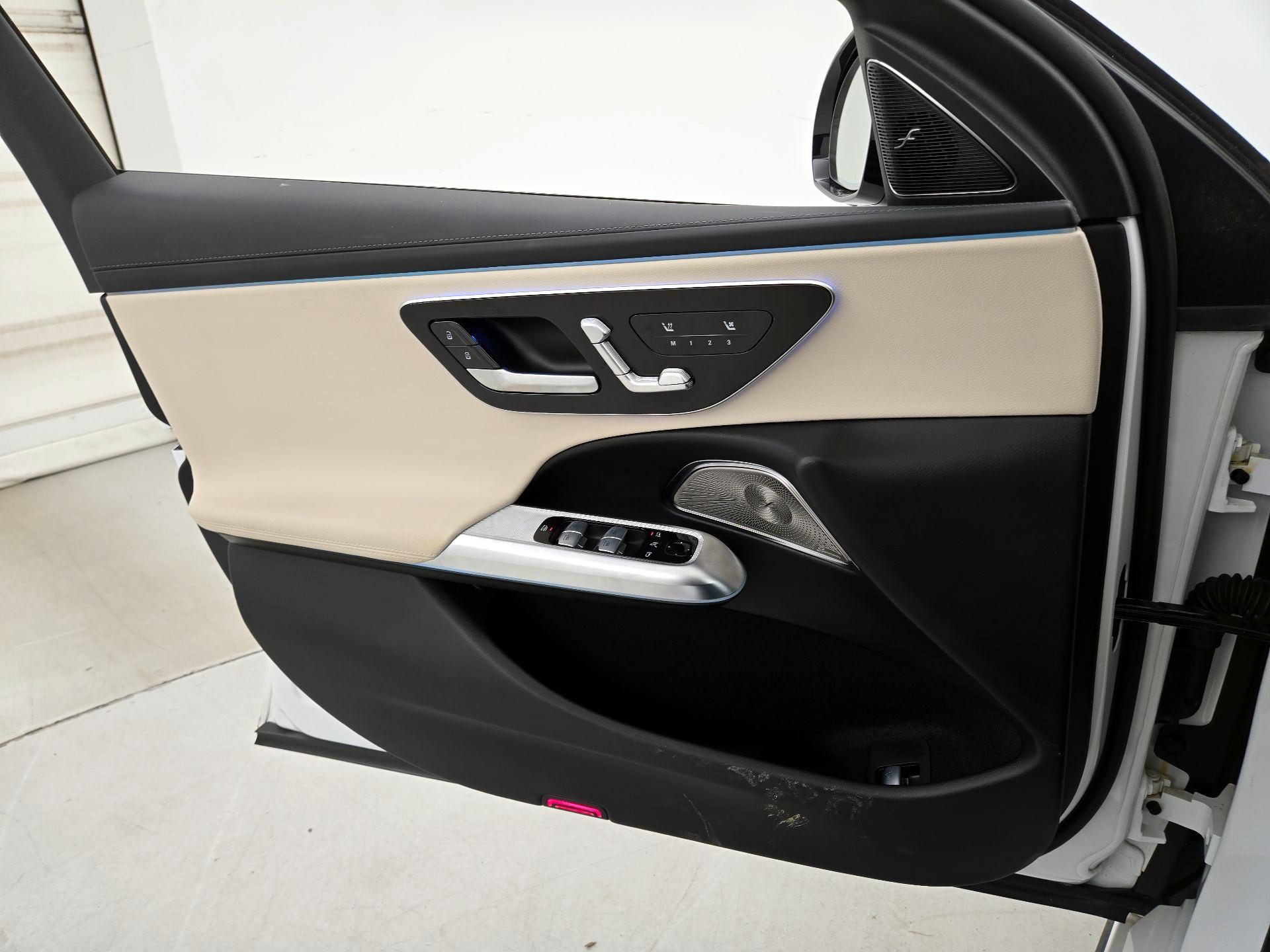 Thumbnail: 2024 Mercedes-Benz E-Class - 12