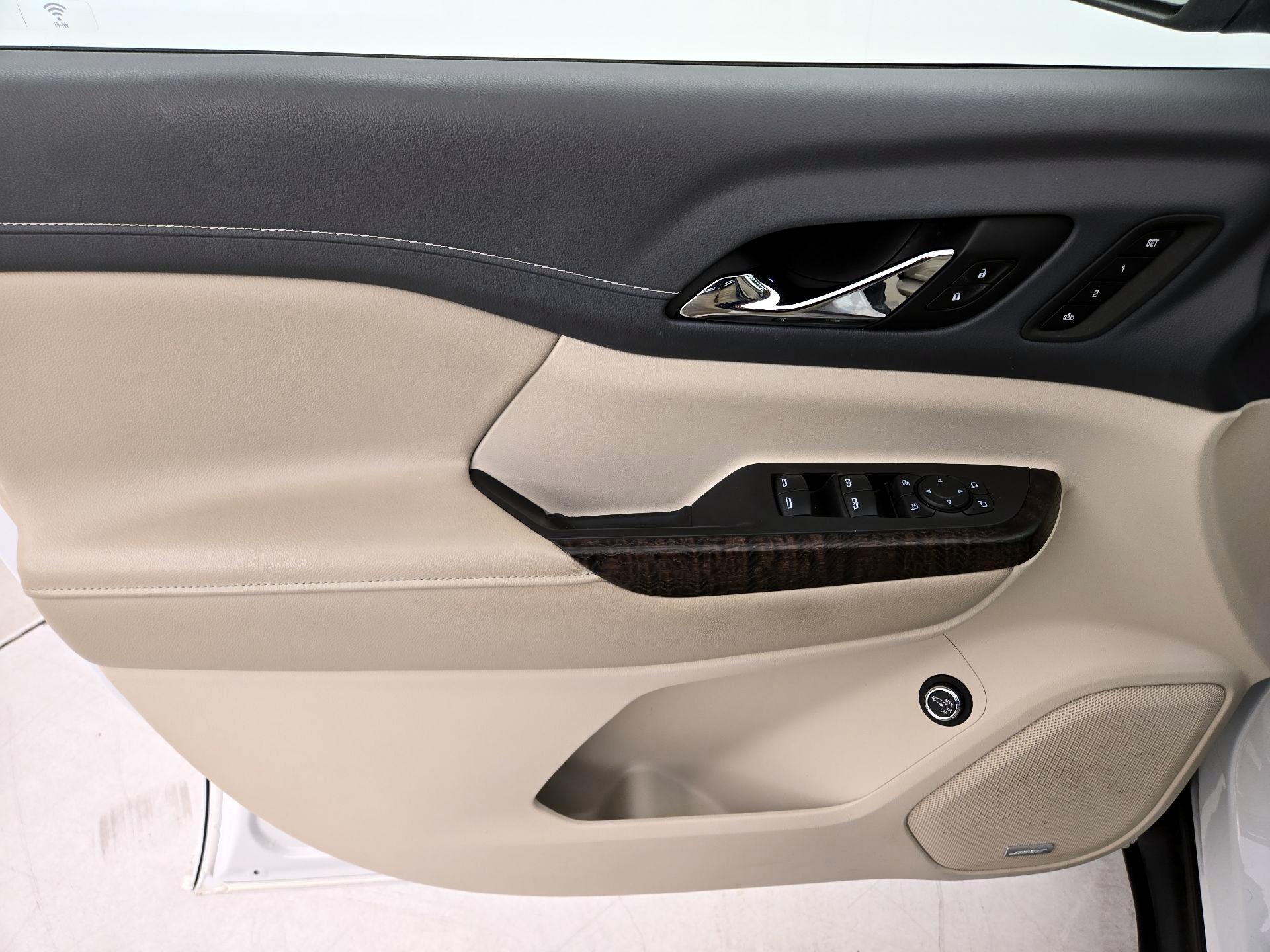 Thumbnail: 2020 GMC Acadia - 12