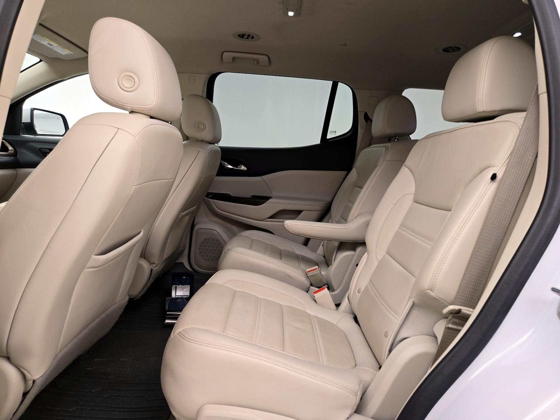 Thumbnail: 2020 GMC Acadia - 19