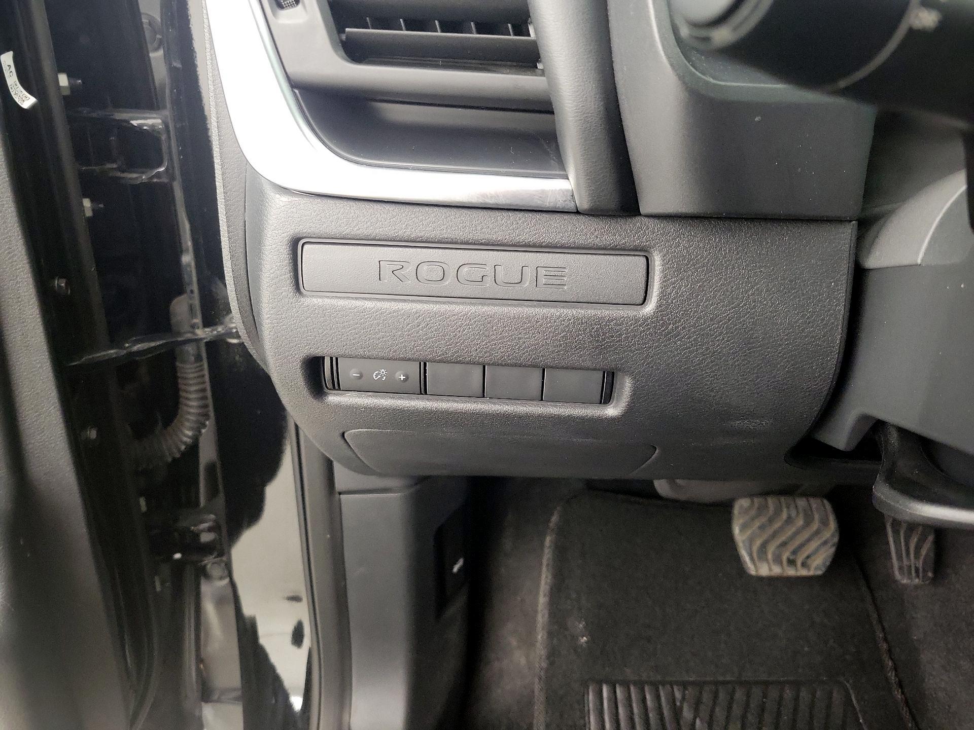 Thumbnail: 2023 Nissan Rogue - 13