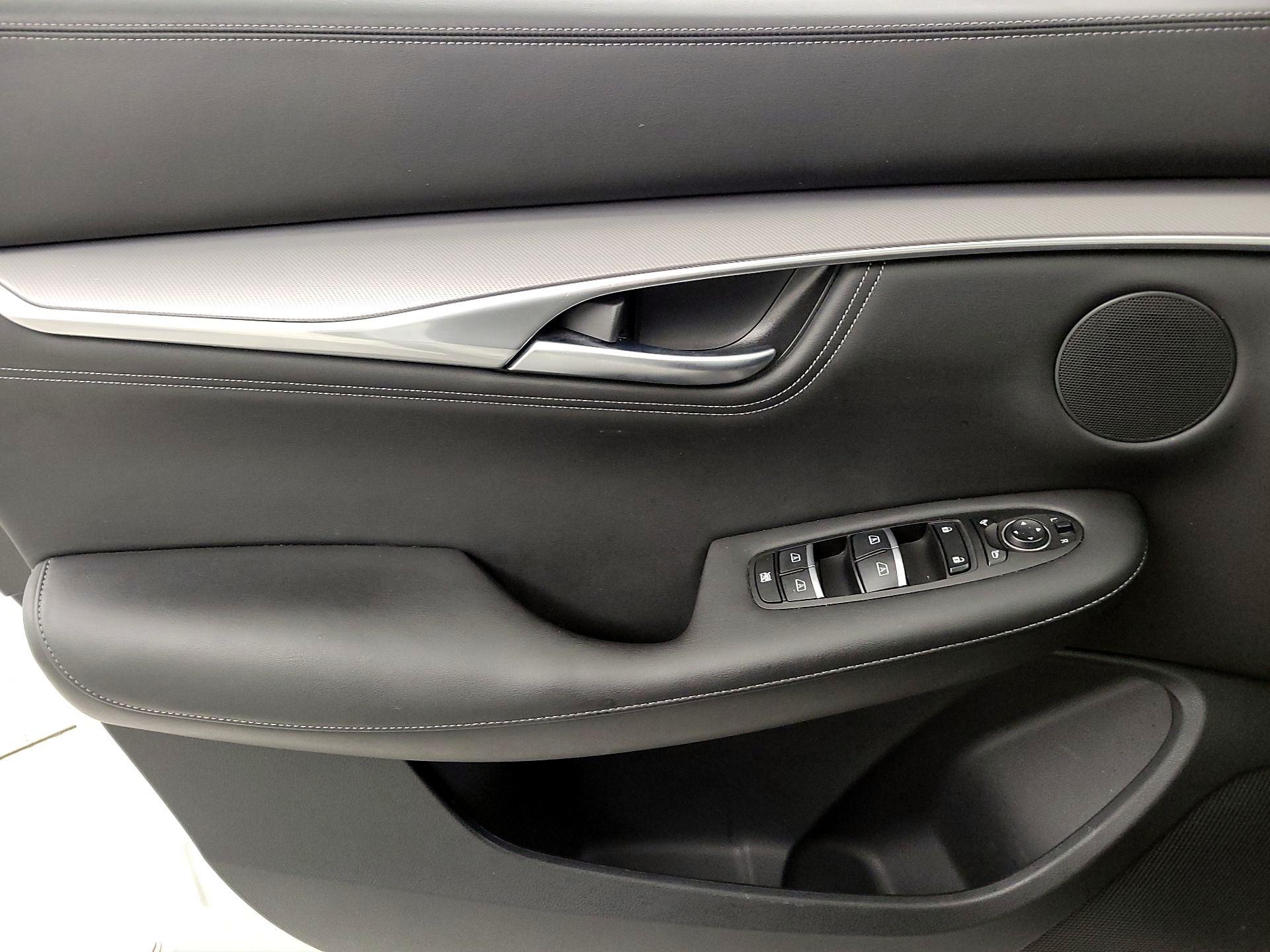 Thumbnail: 2023 INFINITI QX55 - 12